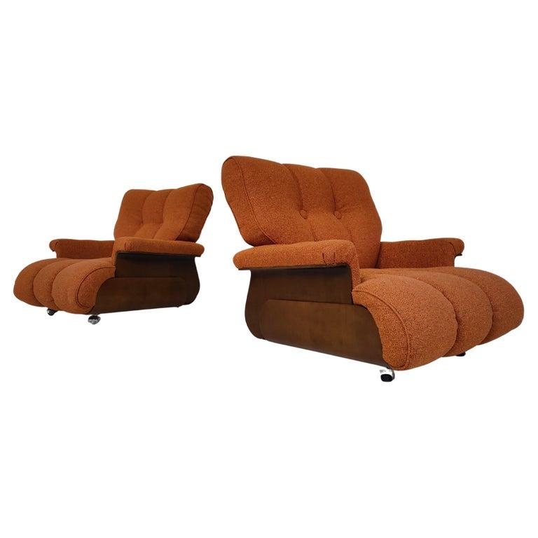 Italian Mid-Century Modern Pair of Orange Armchairs, Italy, 1960s, New Upholstery For Sale