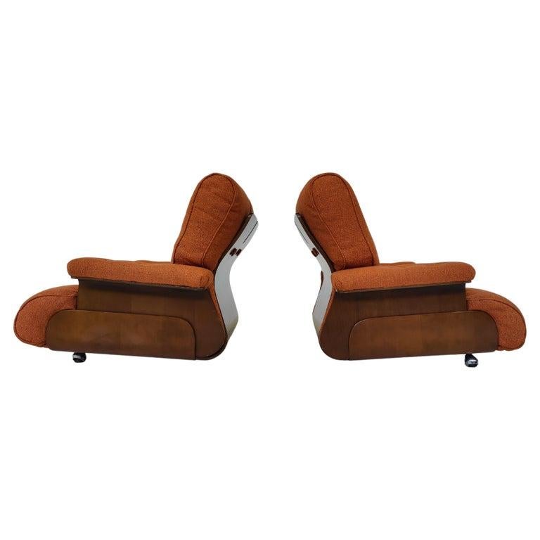 Mid-Century Modern Pair of Orange Armchairs, Italy, 1960s, New Upholstery In Good Condition For Sale In Brussels, BE