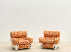 Mid-Century Modern Pair of Orange Armchairs, Italy, 1970s, Original Upholstery