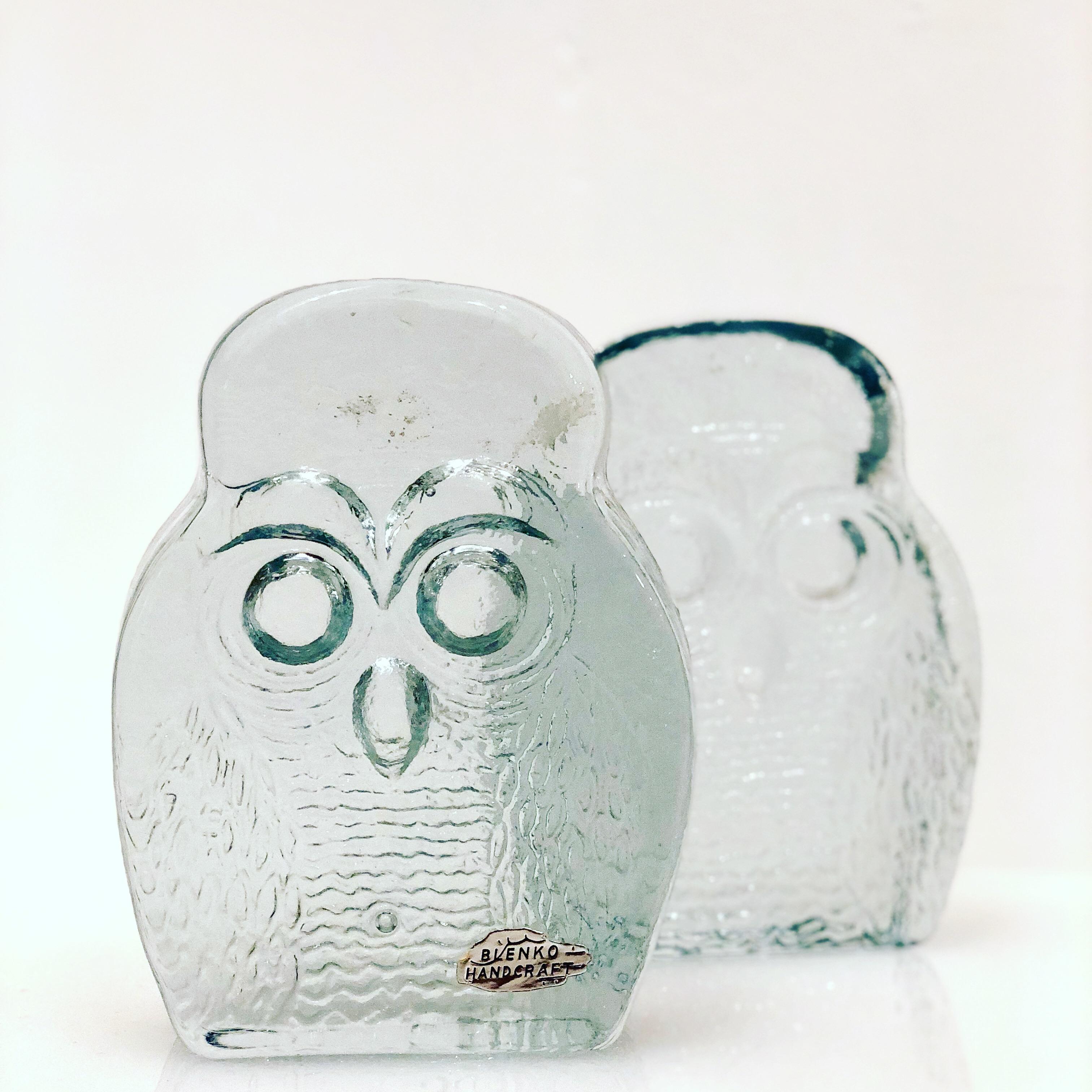 Blown Glass Mid-Century Modern Pair of Owl Bookends by Blenko