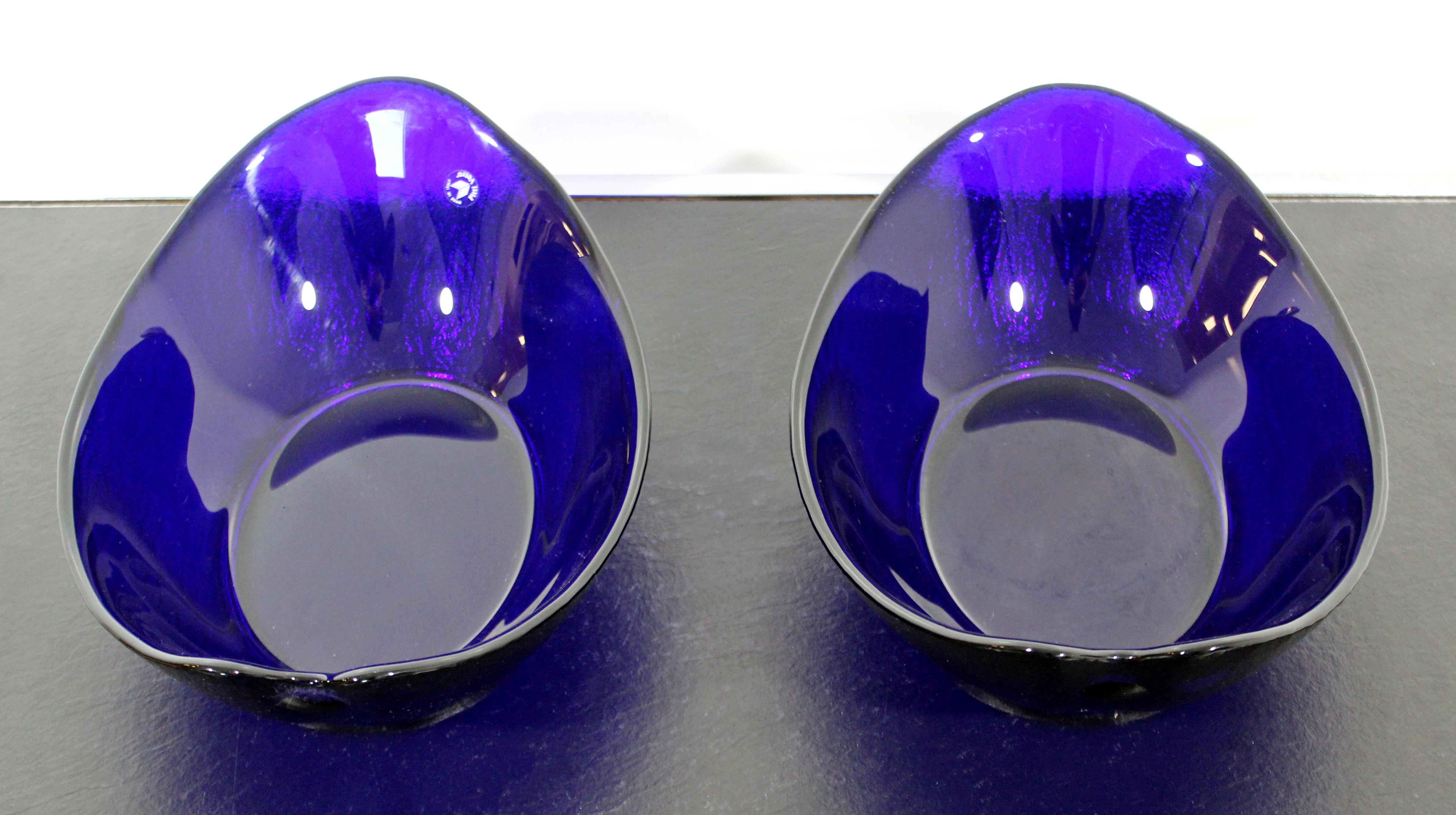 Late 20th Century Mid-Century Modern Pair of Pitti Vetro Cobalt Murano Glass Bowls 1970s Italian