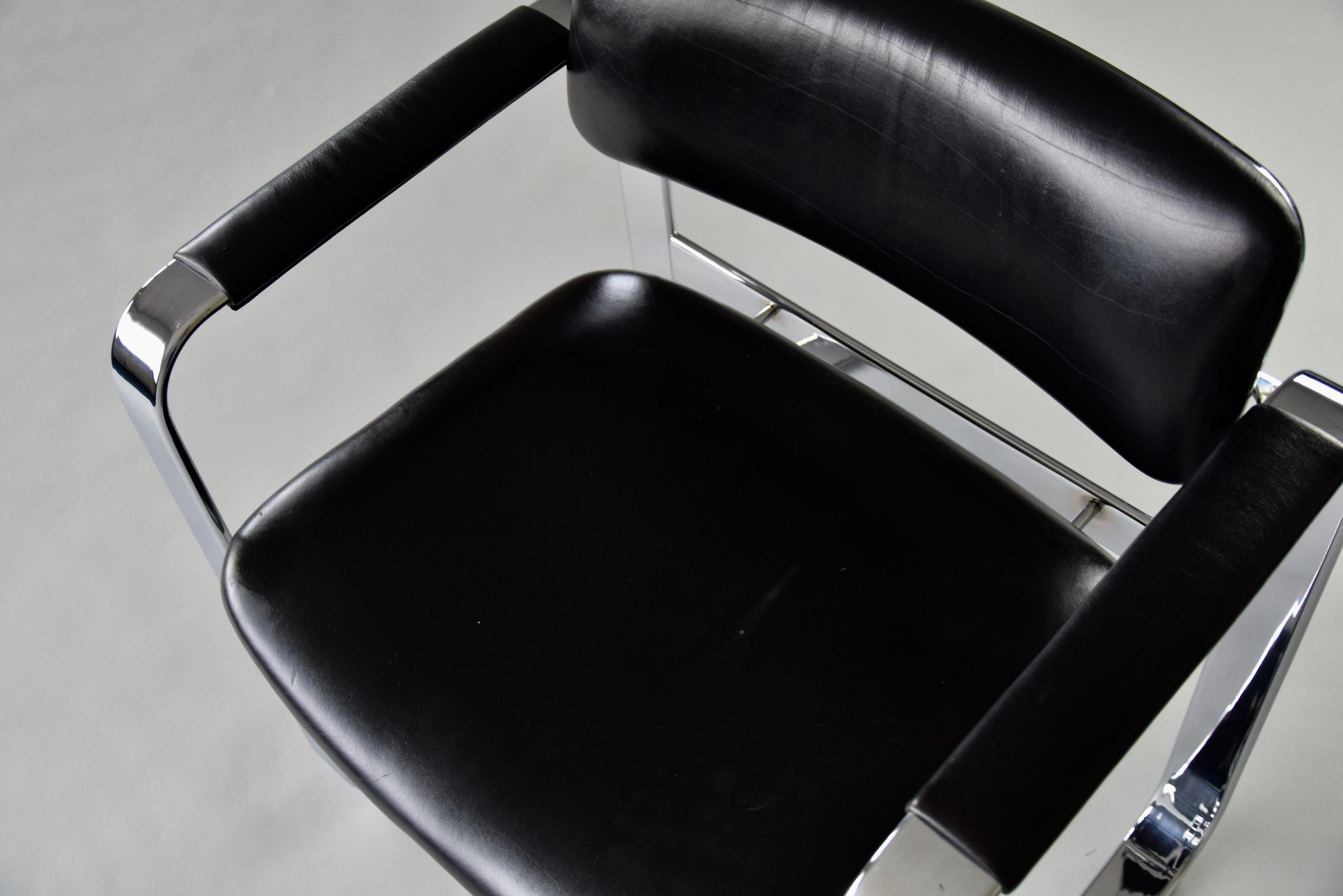 Mid-Century Modern Polished Aluminium and Black Leather Executive Armchairs 6