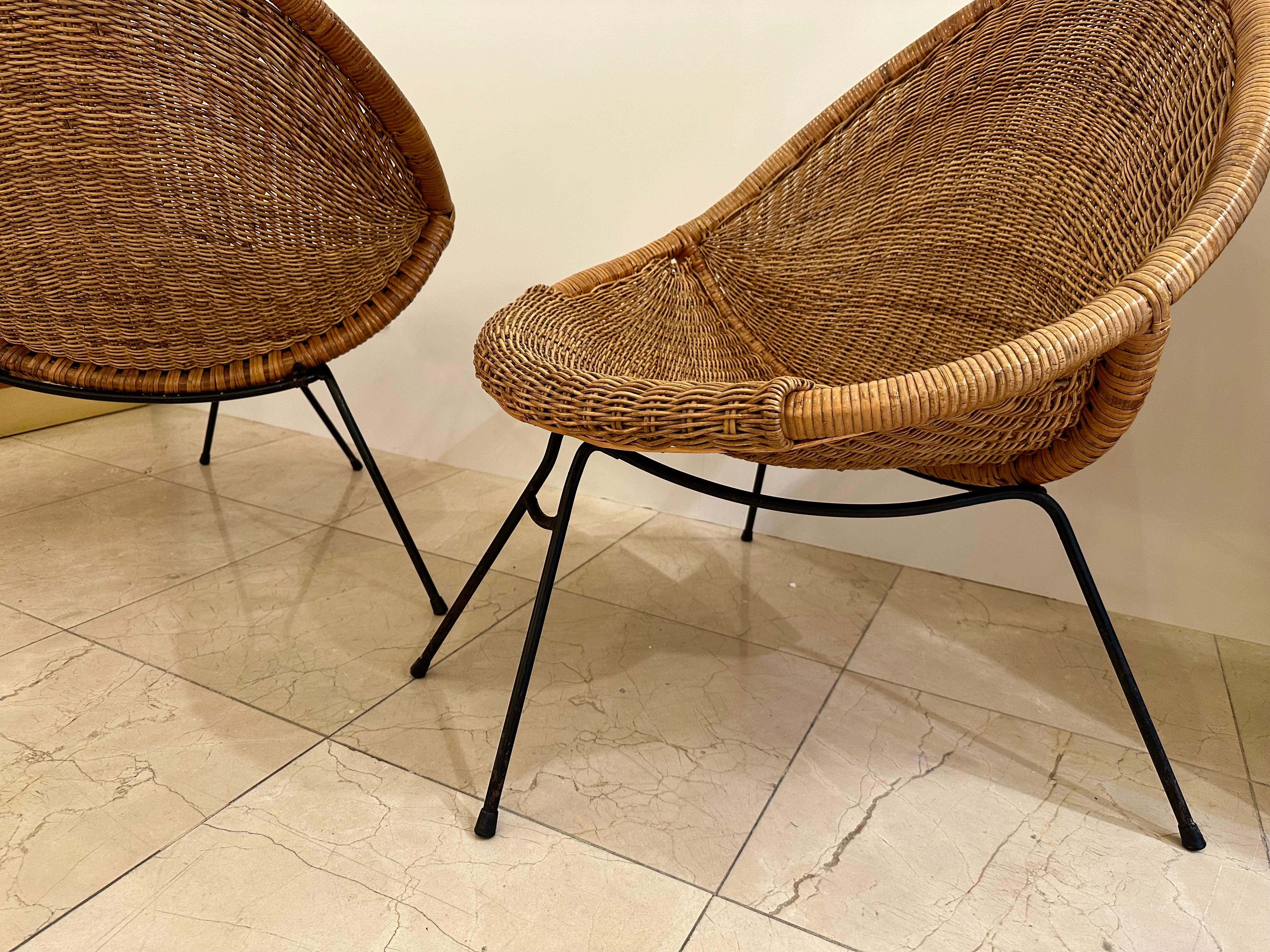 Mid-Century Modern Pair of Rattan Armchairs by Roberto Mango. Italy, 1950s For Sale 4