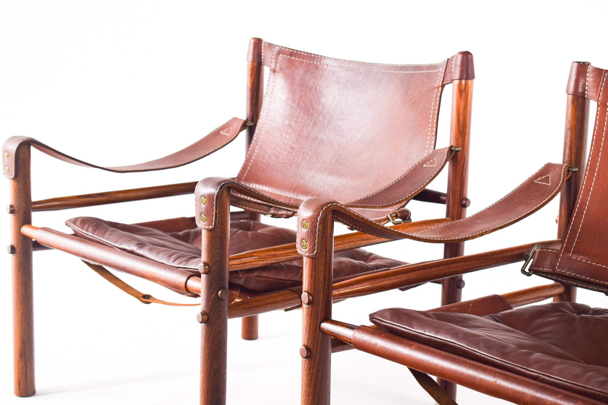 Mid-Century Modern Pair of Rosewood Armchairs by Arne Norell 2