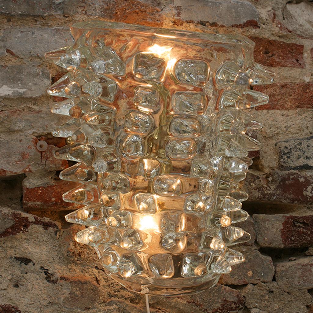 Coppia di lampade italiane in vetro di Murano e ottone Rostrati della metà del secolo scorso in vendita 2