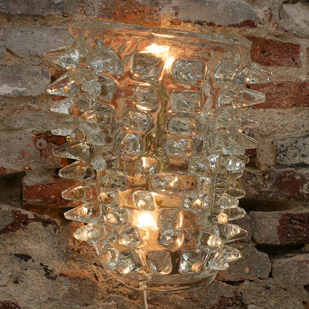 Mid-Century Modern Pair of Rostrati Murano Glass and Brass Italian Sconces For Sale 1