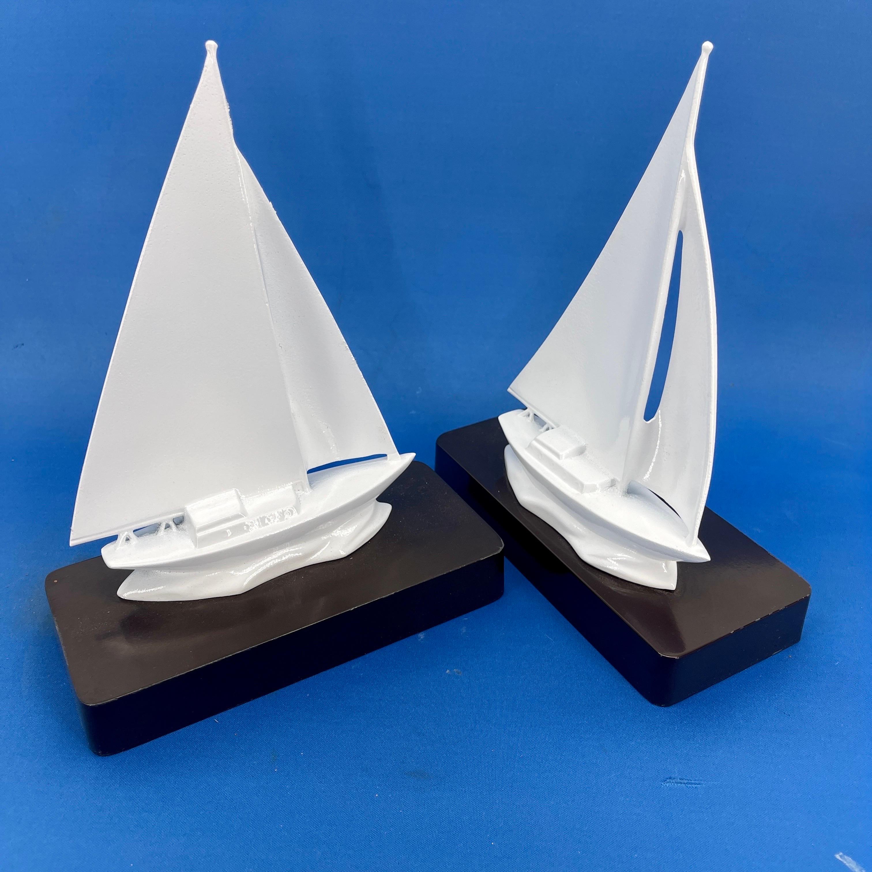 North American Mid-Century Modern Pair of Sailboat Bookends, Powder-Coated White  For Sale