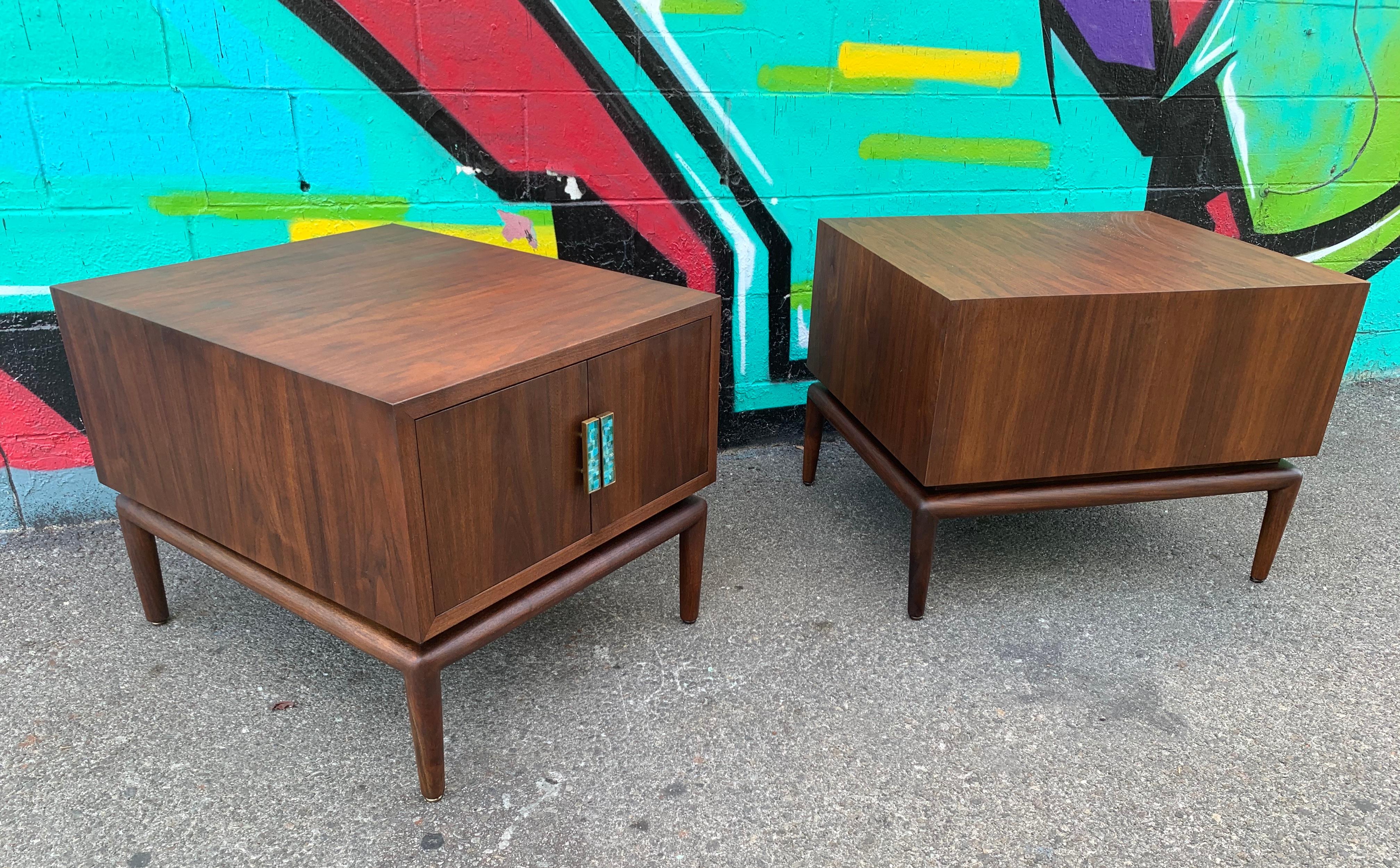 Oiled Mid-Century Modern Pair of Side Tables Cabinets Attributed to Cal Mode