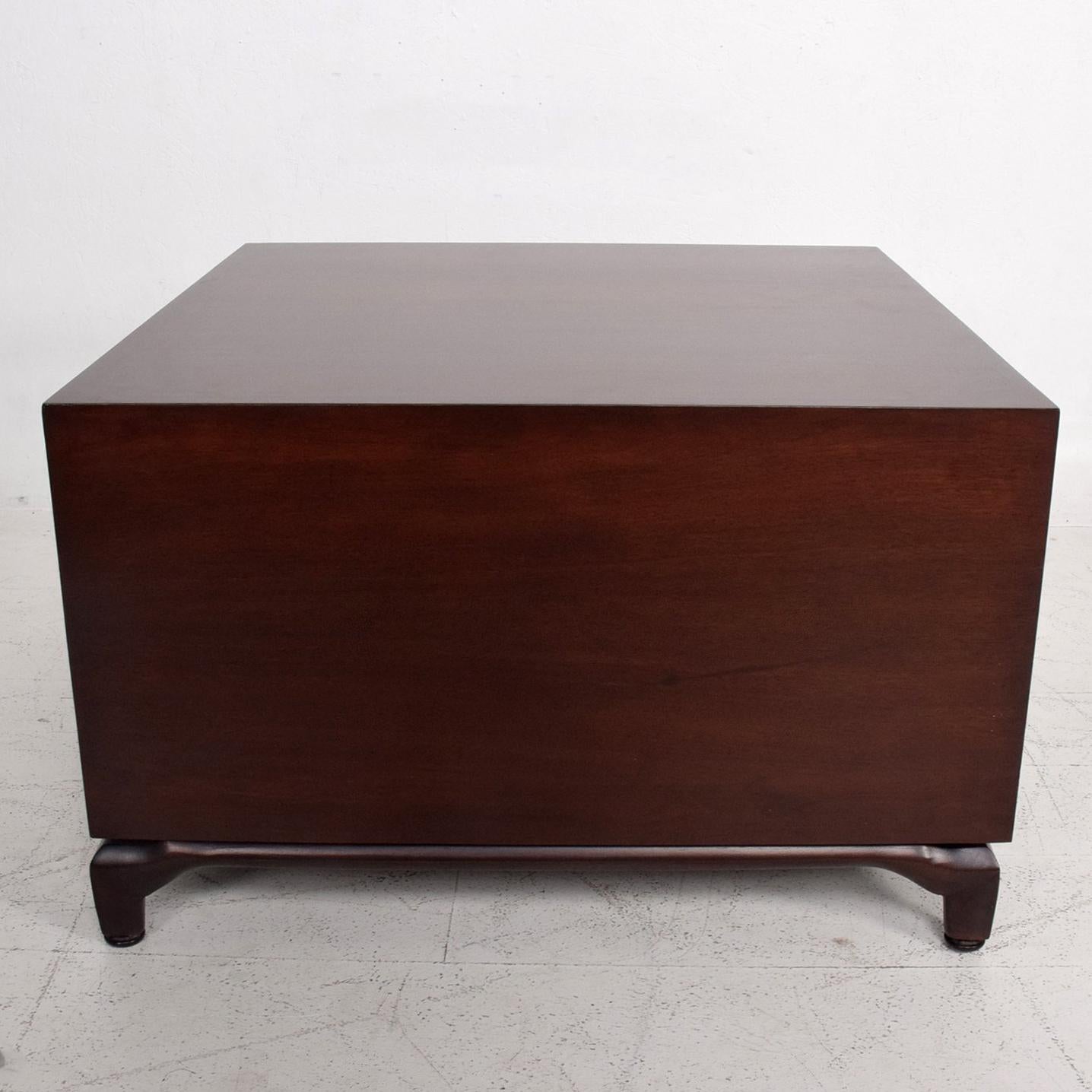 Mid-20th Century Mid-Century Modern Pair of Side Tables Cabinets Attributed to Cal Mode