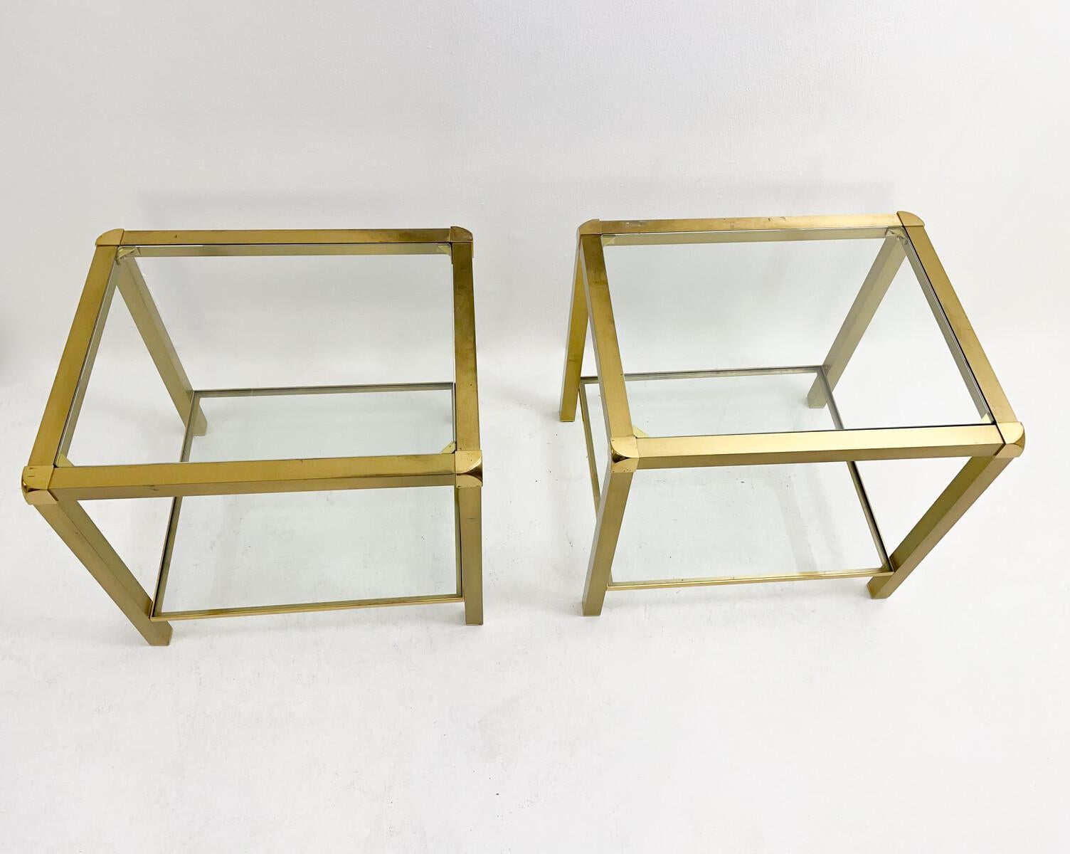 Mid-Century Modern Pair of Side Tables, Italy In Good Condition In Brussels, BE