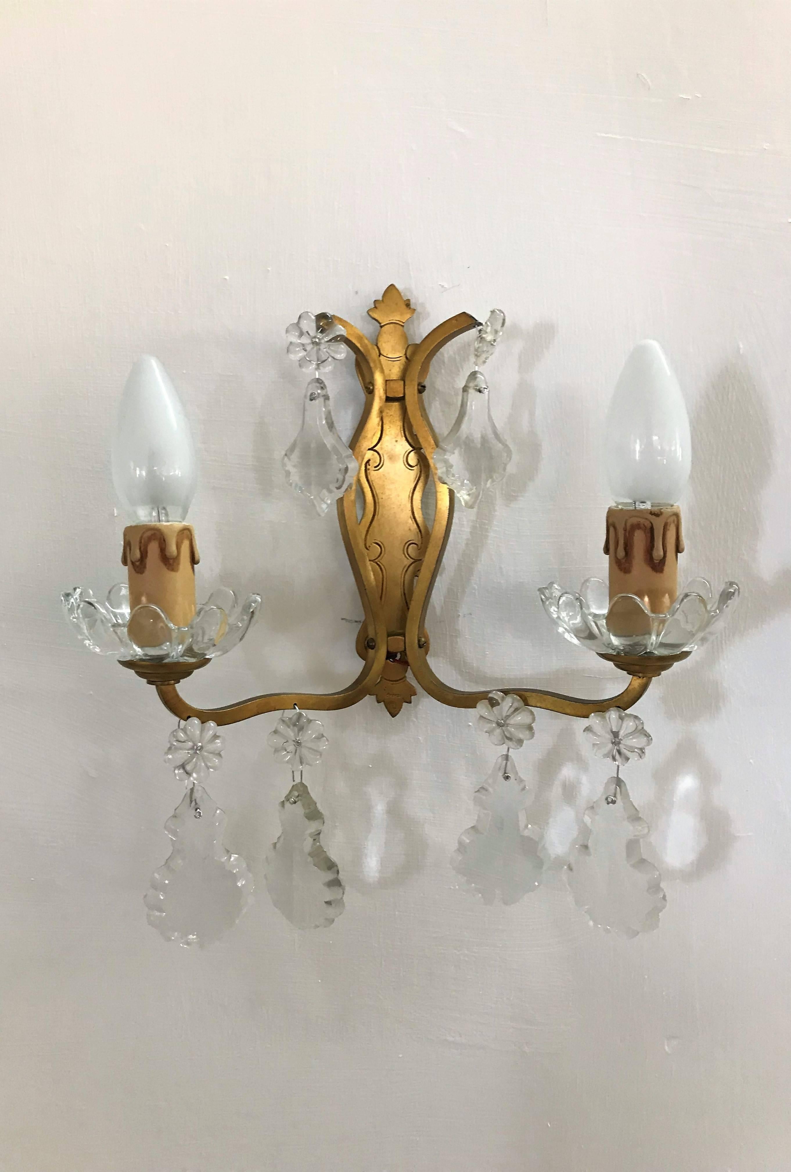 Italian Mid-Century Modern Pair of signed Bronze and Crystal Sconces by Baccarat, France For Sale