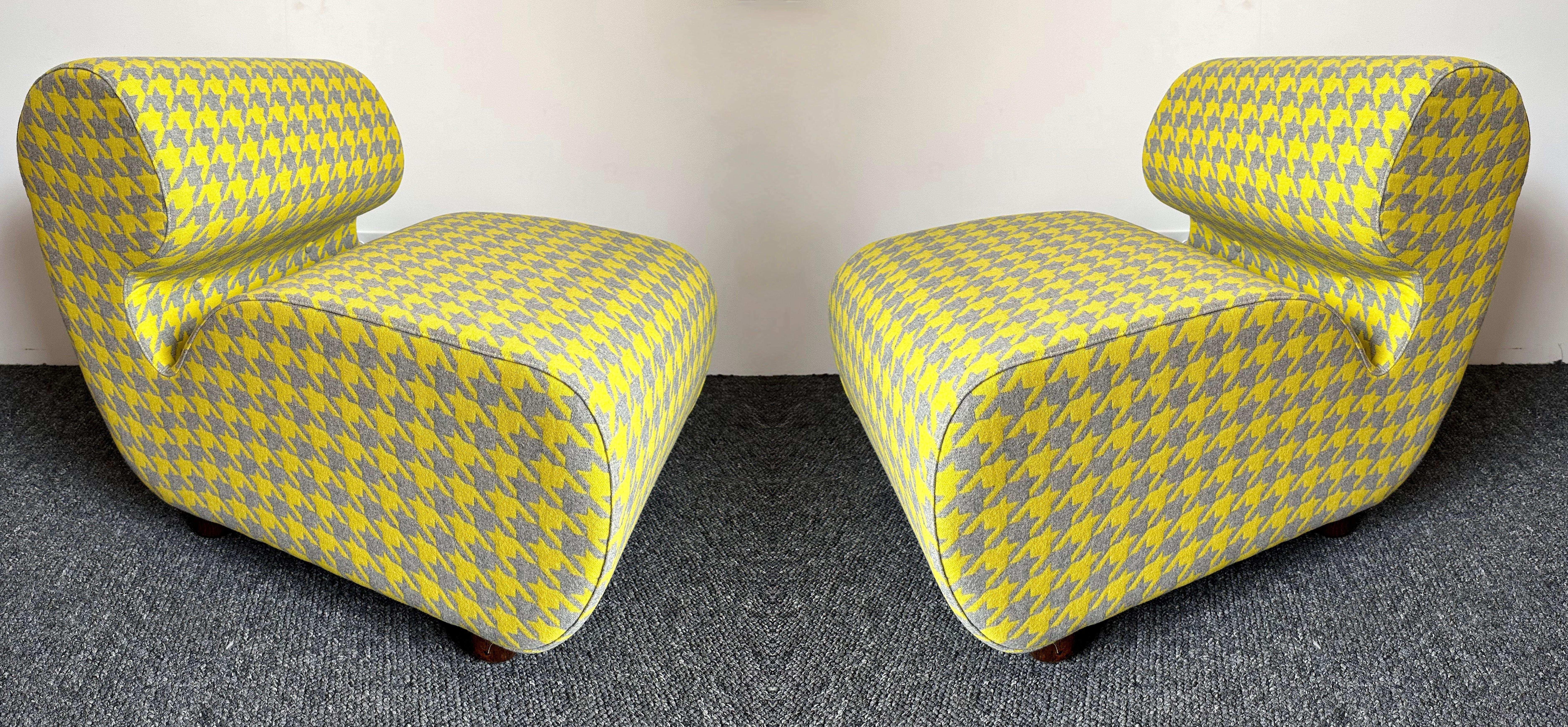 Mid-Century Modern Pair of Slipper Chairs P. Italy, 1970s For Sale 7