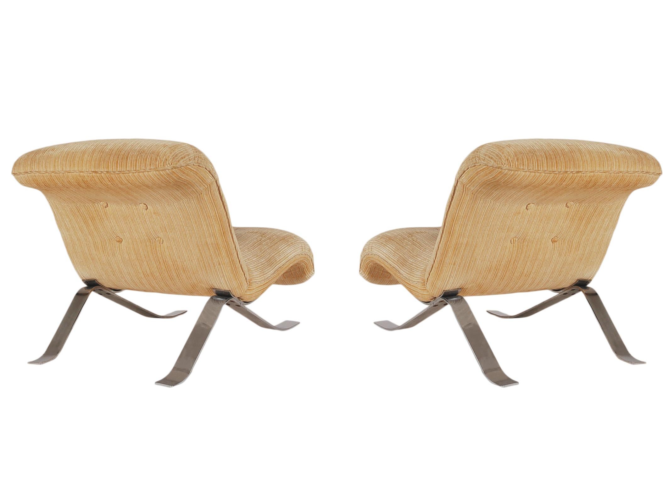 Mid-Century Modern Pair of Slipper Lounge Chairs with Barcelona Style Legs 1