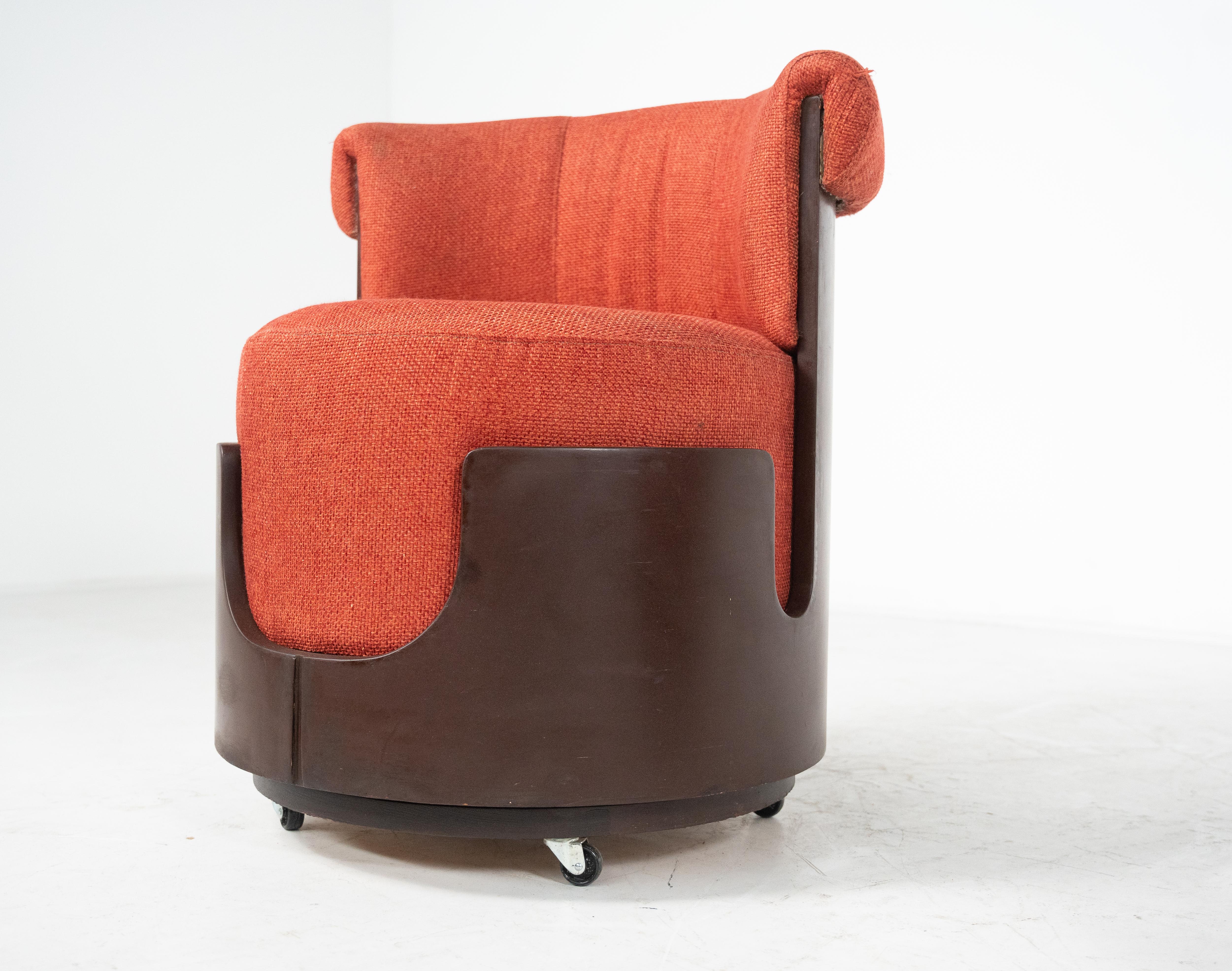 Pareja de pequeños sillones modernos de mediados de siglo, Italia, tela original Tela en venta