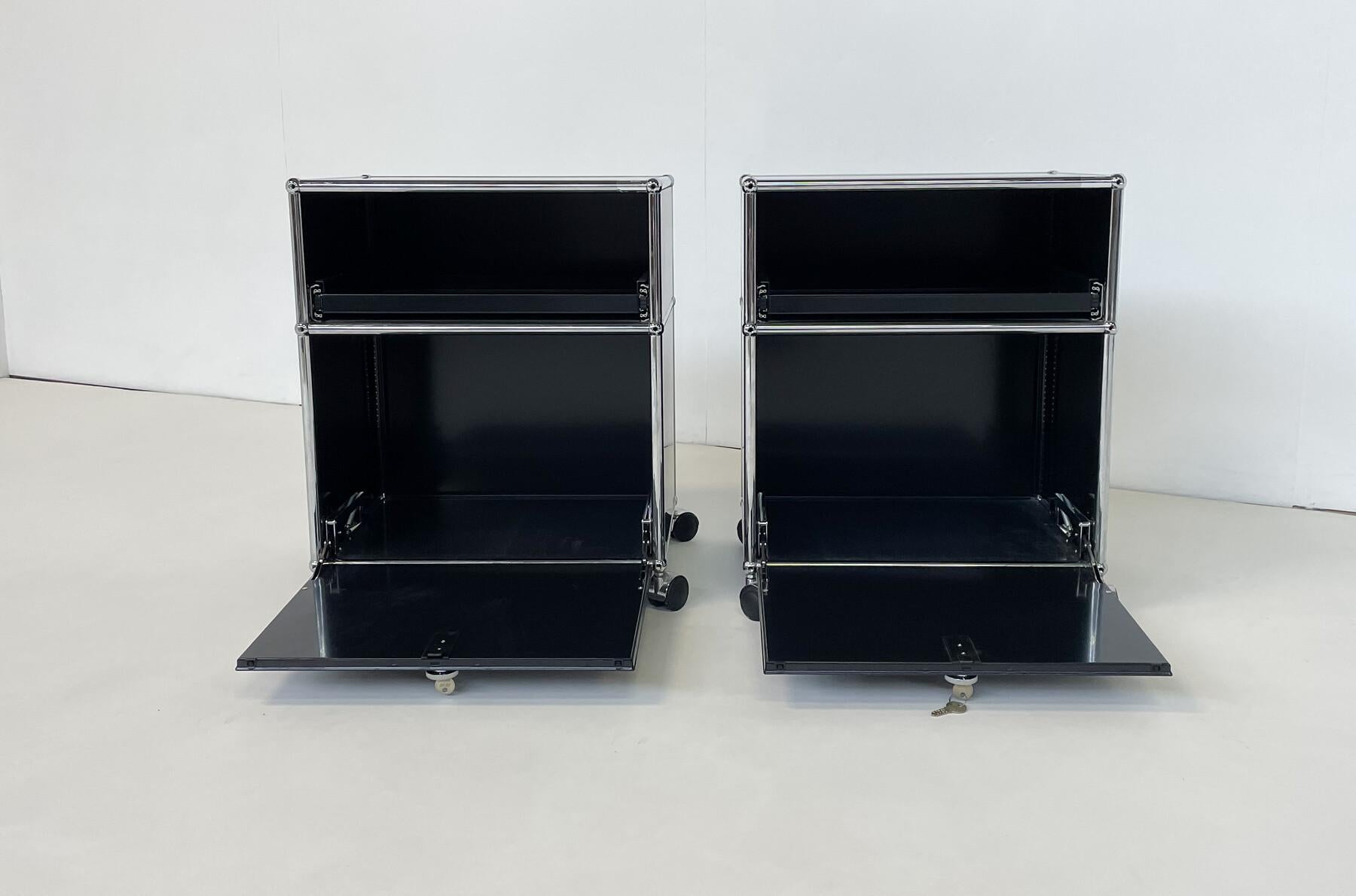 Mid-Century Modern pair of small cabinets by USM Haller, Swiss, 1960s.