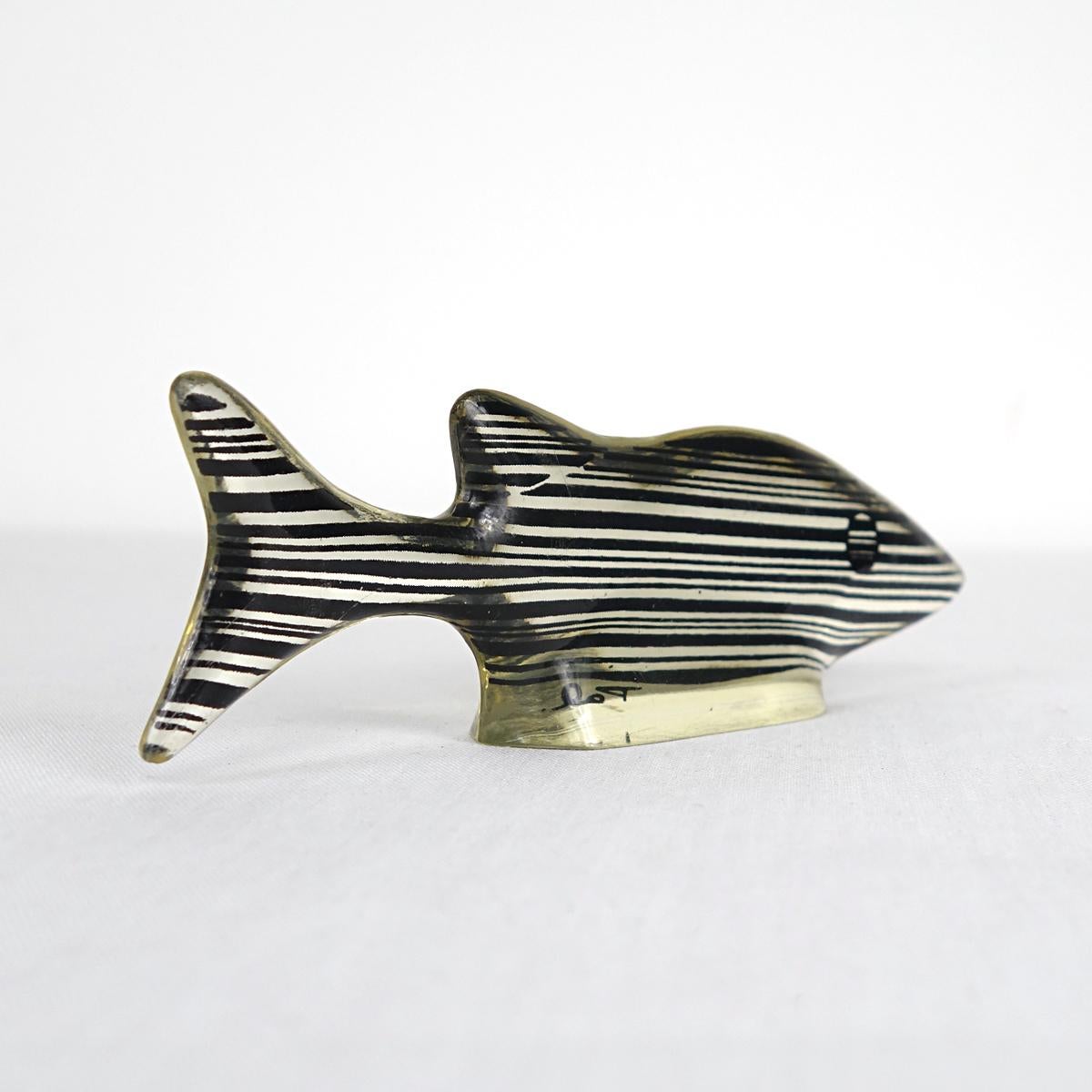 Mid-Century Modern Pair of Small Fish in Lucite Made by Abraham Palatnik In Good Condition For Sale In Doornspijk, NL