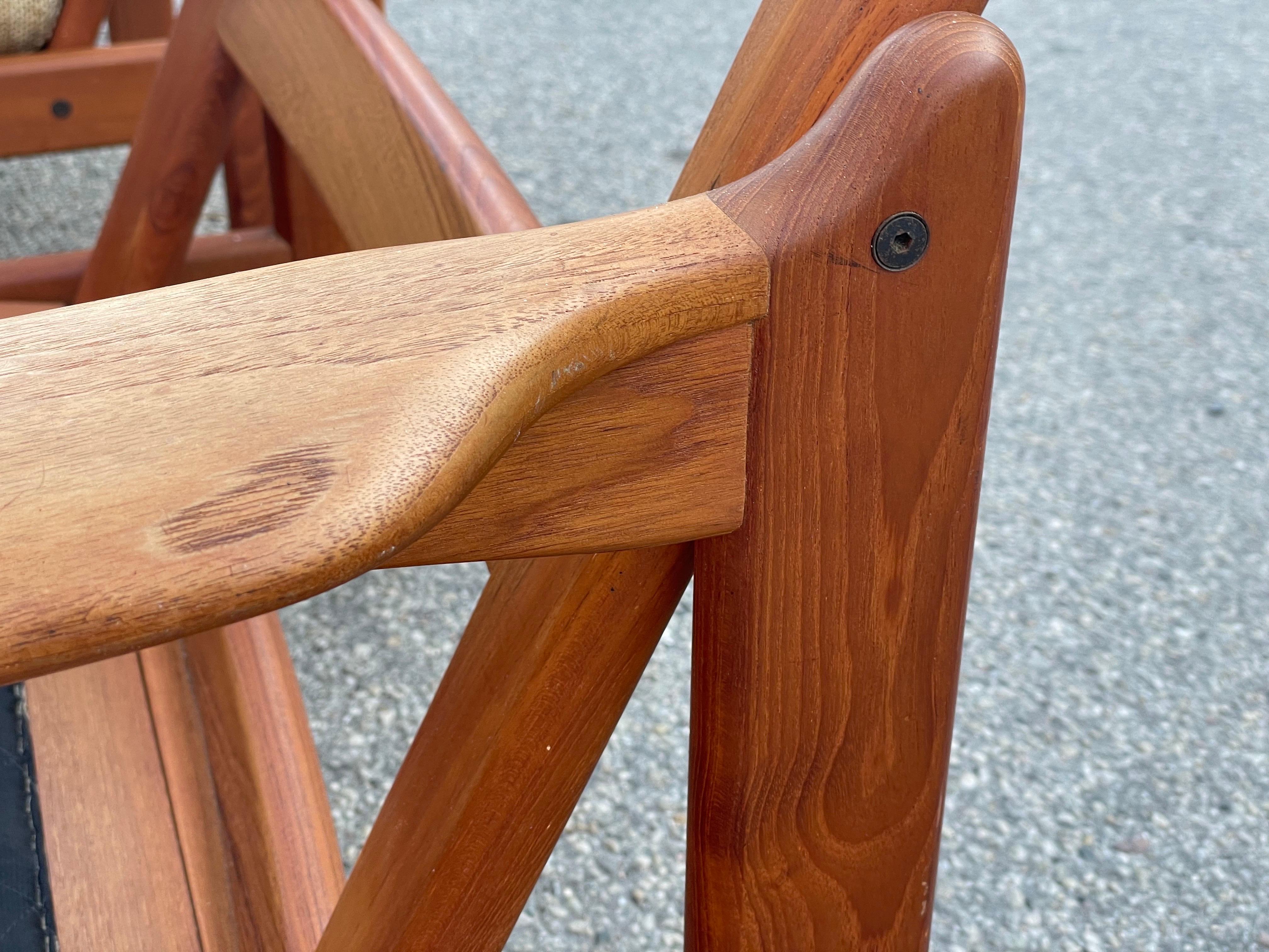 Paire de chaises en teck massif, The Moderns Moderns, Danemark 1960's en vente 1