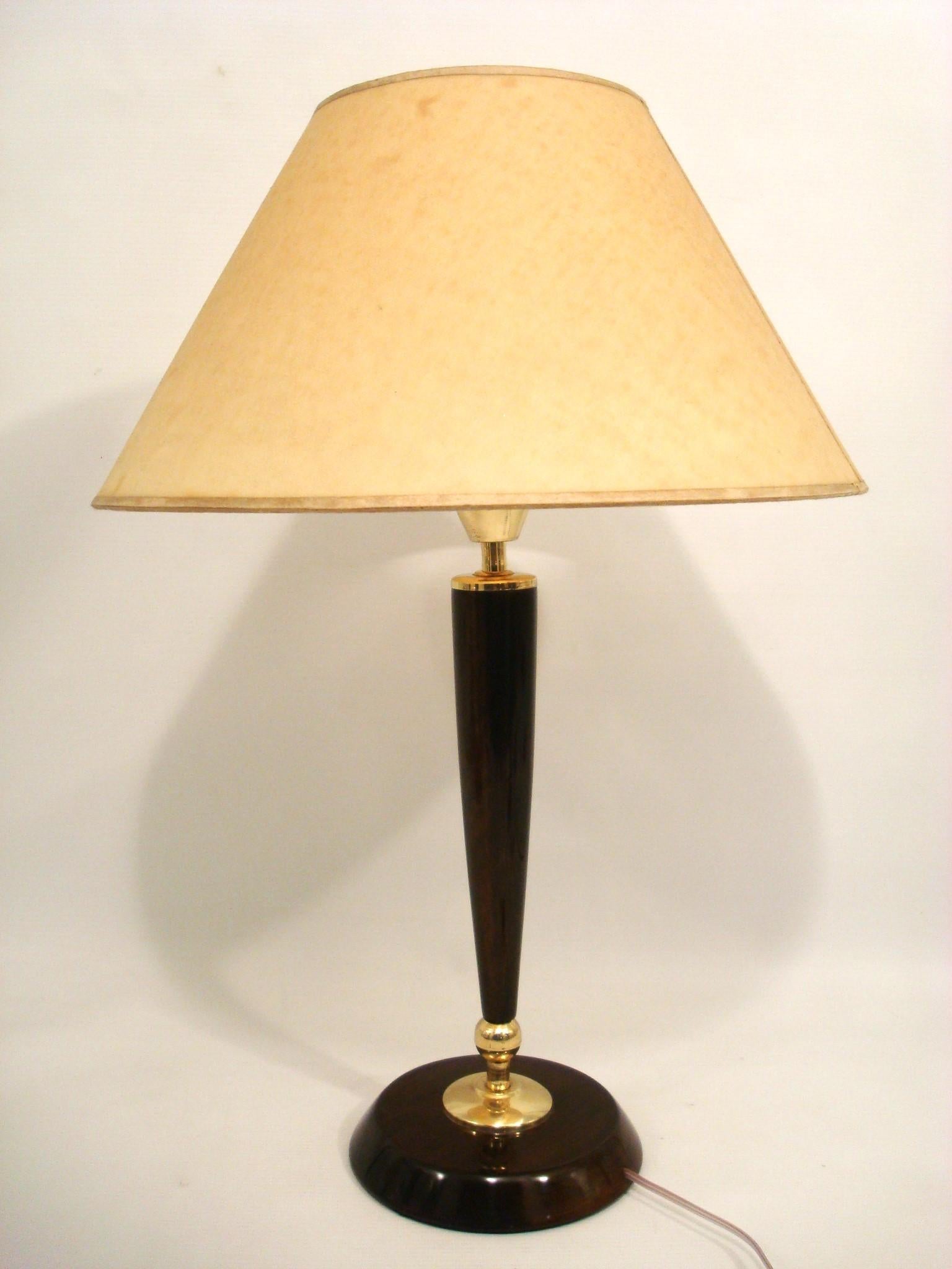 Paire de lampes de table dans le style de Paavo Tynell, Finlande, années 1950 The Moderns Bon état - En vente à Buenos Aires, Olivos
