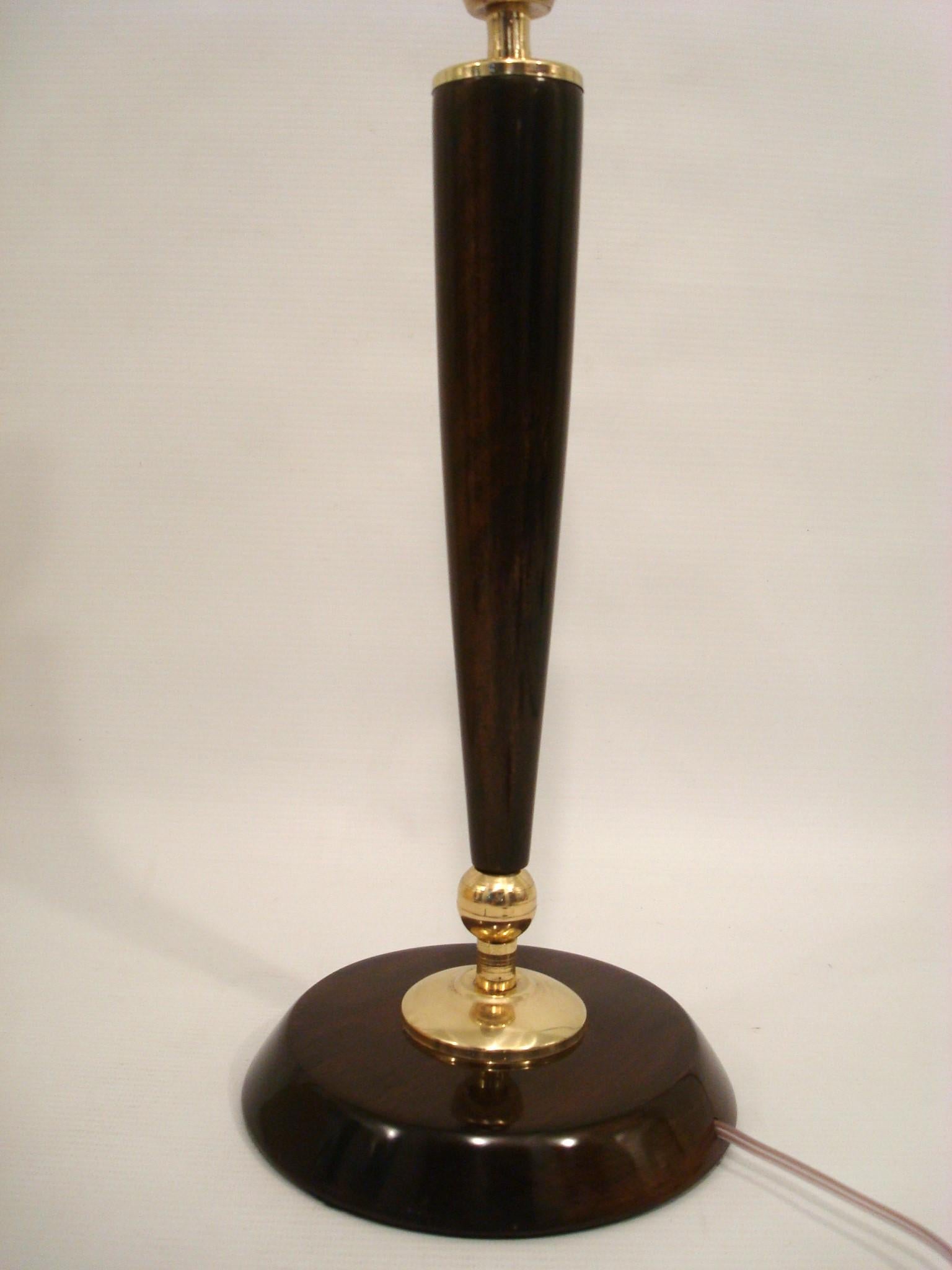 Paire de lampes de table dans le style de Paavo Tynell, Finlande, années 1950 The Moderns en vente 1