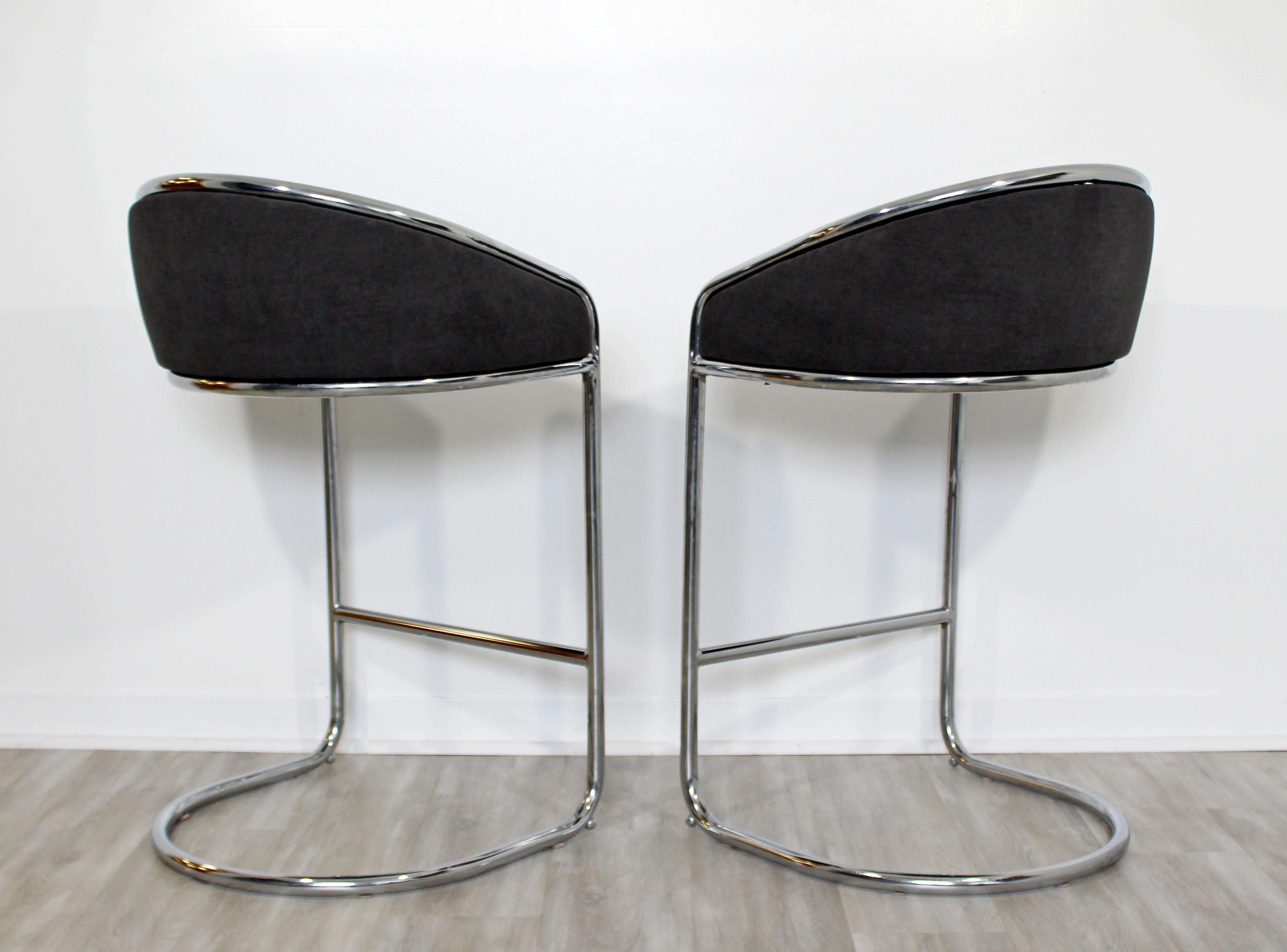 Mid-Century Modern Pair of Tall Chrome Plush Bar Stools Thonet, 1970s In Good Condition In Keego Harbor, MI