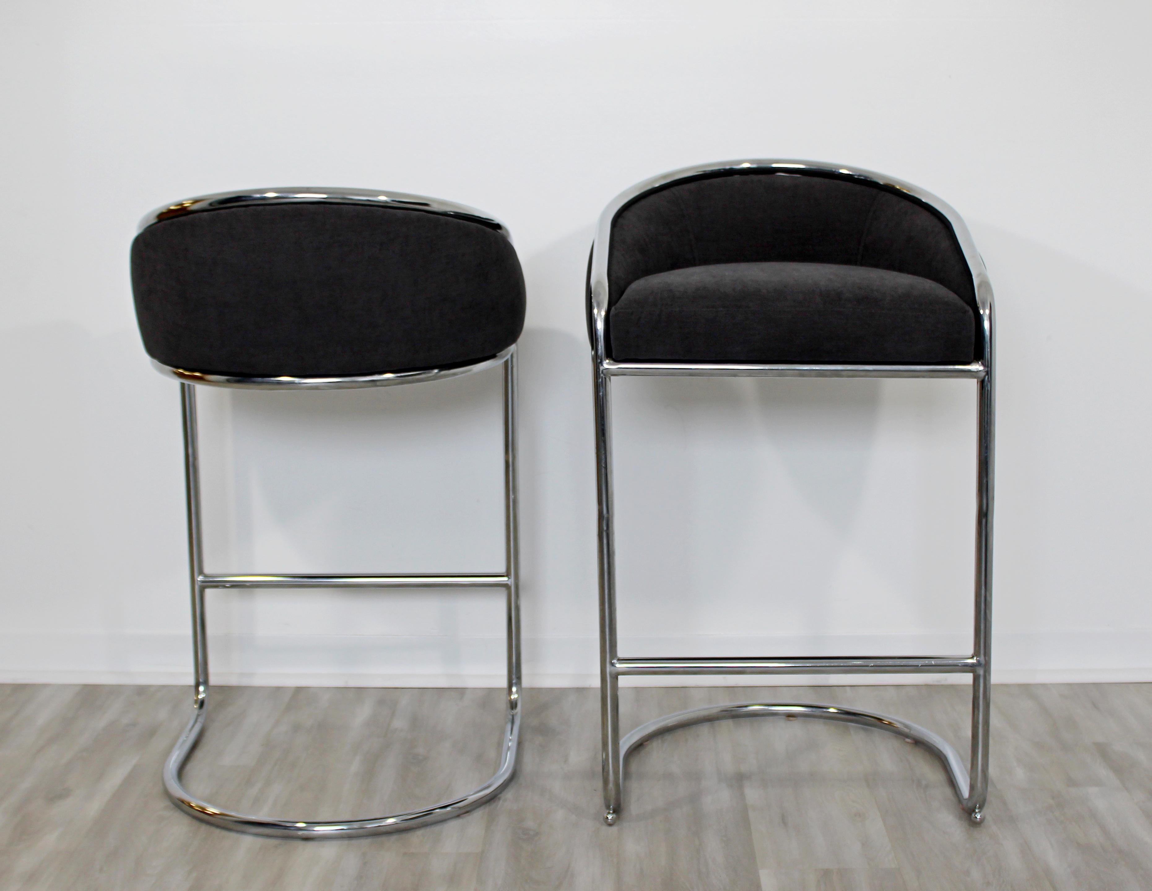 Late 20th Century Mid-Century Modern Pair of Tall Chrome Plush Bar Stools Thonet, 1970s