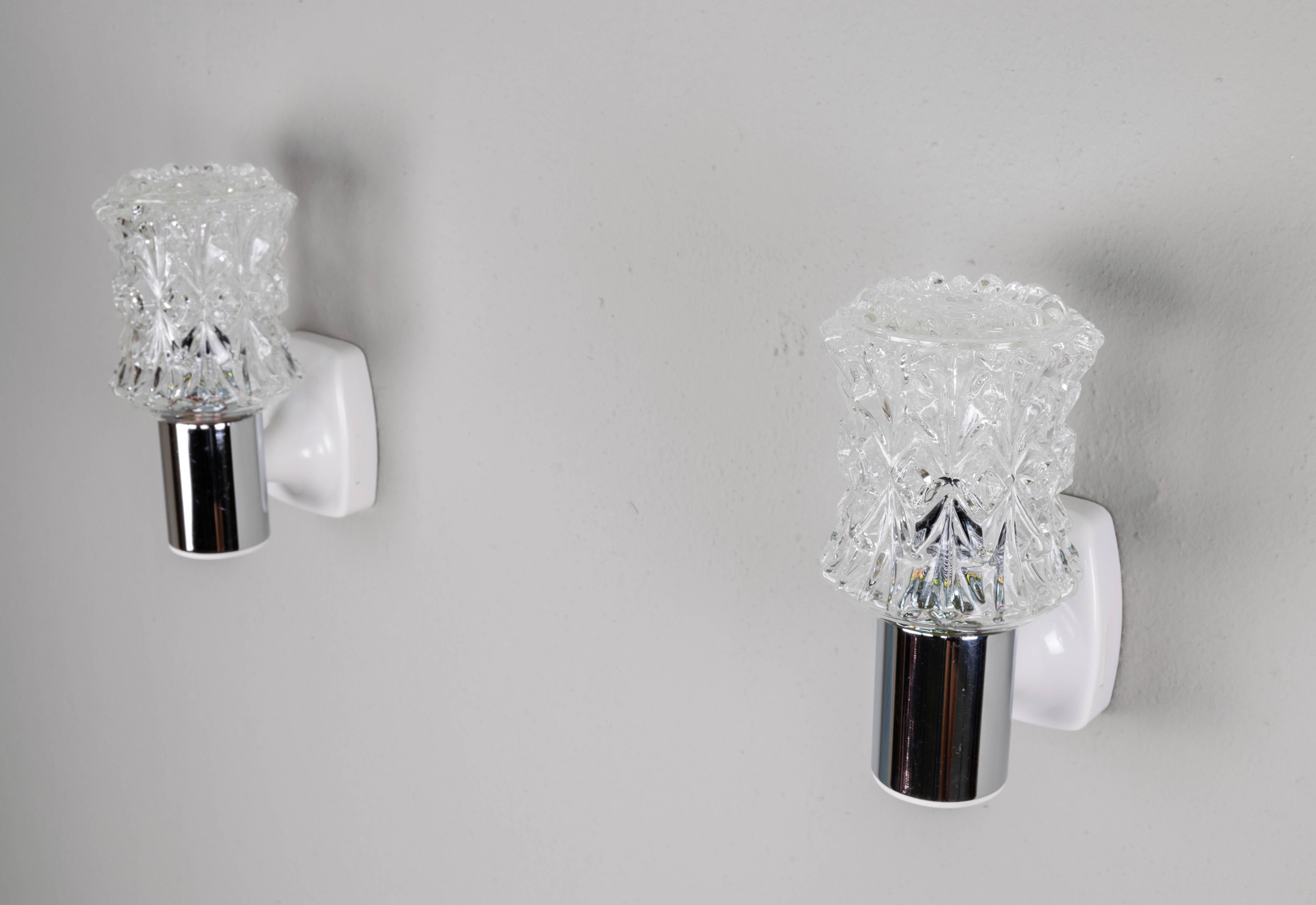 Late 20th Century Mid-Century Modern Pair of Targetti Wall Lights, Italy, 1970