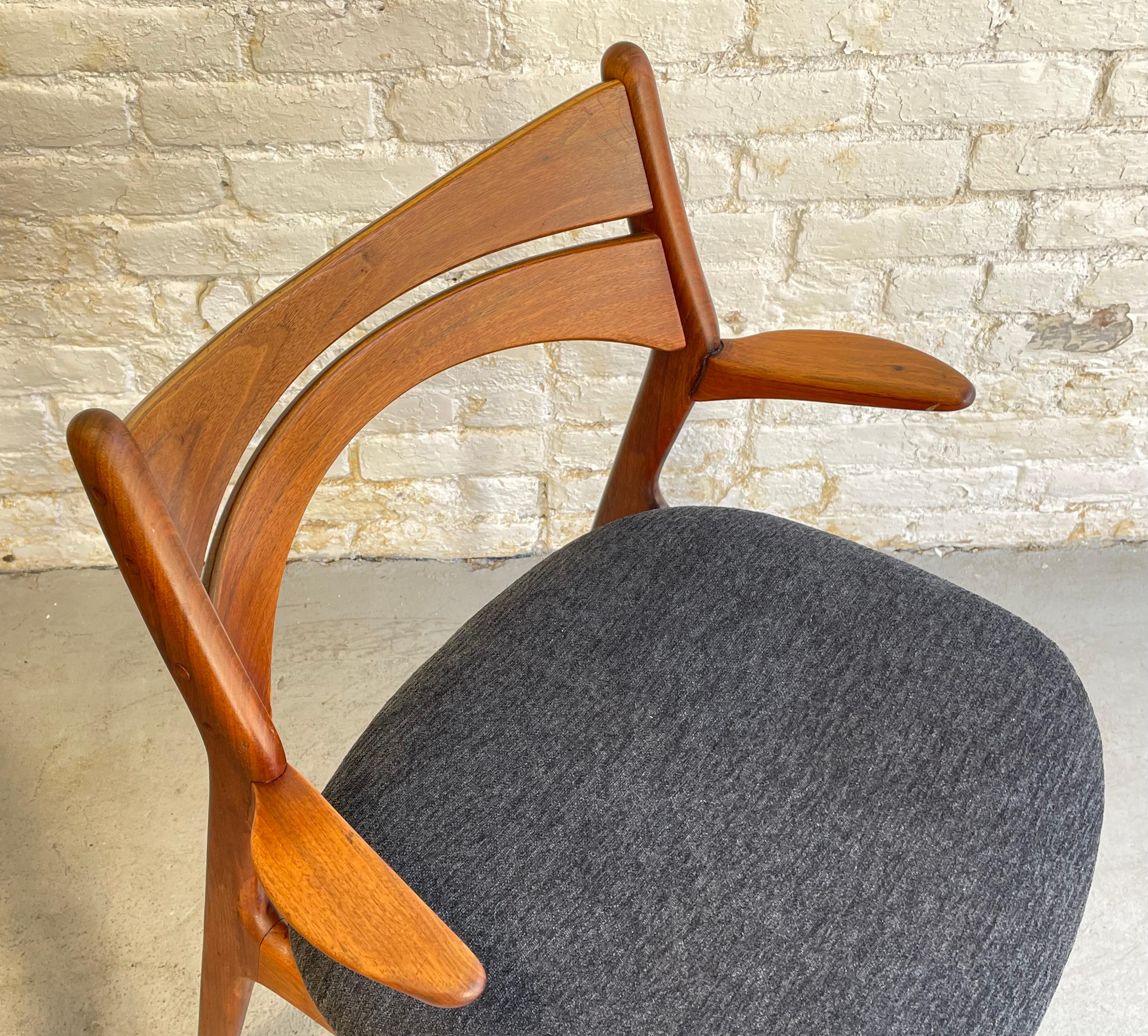 Mid Century MODERN Pair of Teak DINING CHAIR by Erik Buch Christian Christiansen In Good Condition For Sale In Weehawken, NJ
