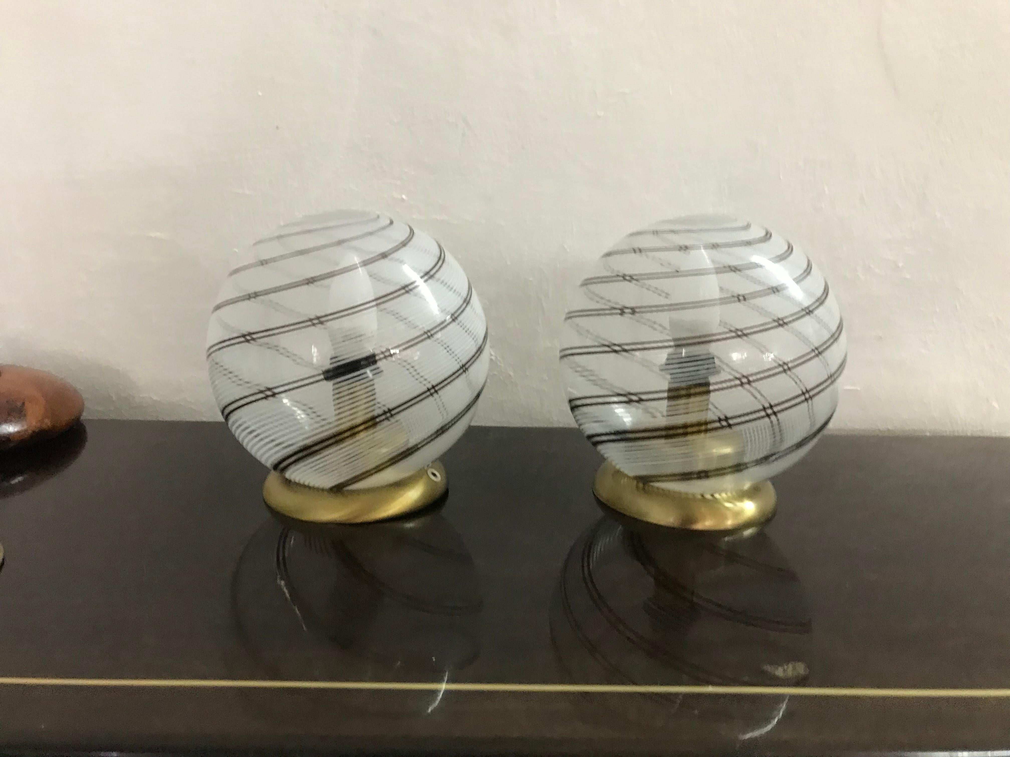 Mid-Century Modern Pair of Venini Table Lamps in Brass and Murano Glass In Good Condition For Sale In Merida, Yucatan