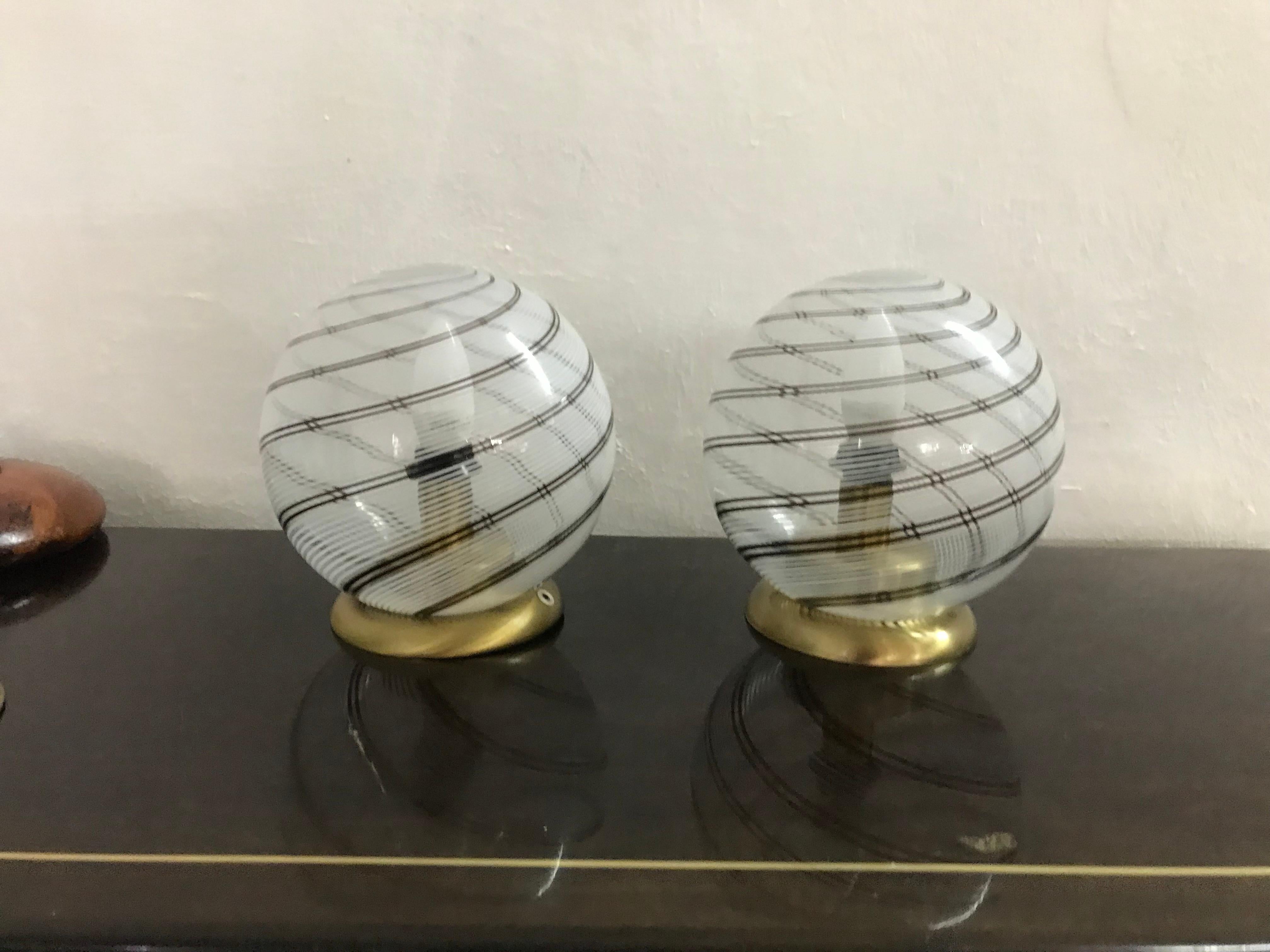 Paire de lampes de bureau Venini en laiton et verre de Murano, de style moderne du milieu du siècle dernier Bon état - En vente à Merida, Yucatan