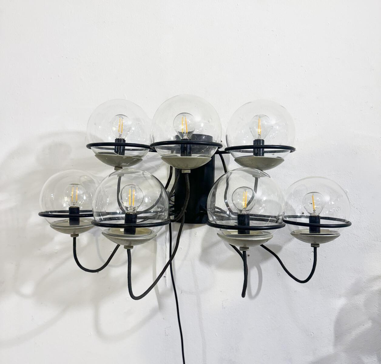 Italiano Coppia di appliques moderne di metà secolo Mod. 237/7 di Gino Sarfatti, 1960 in vendita