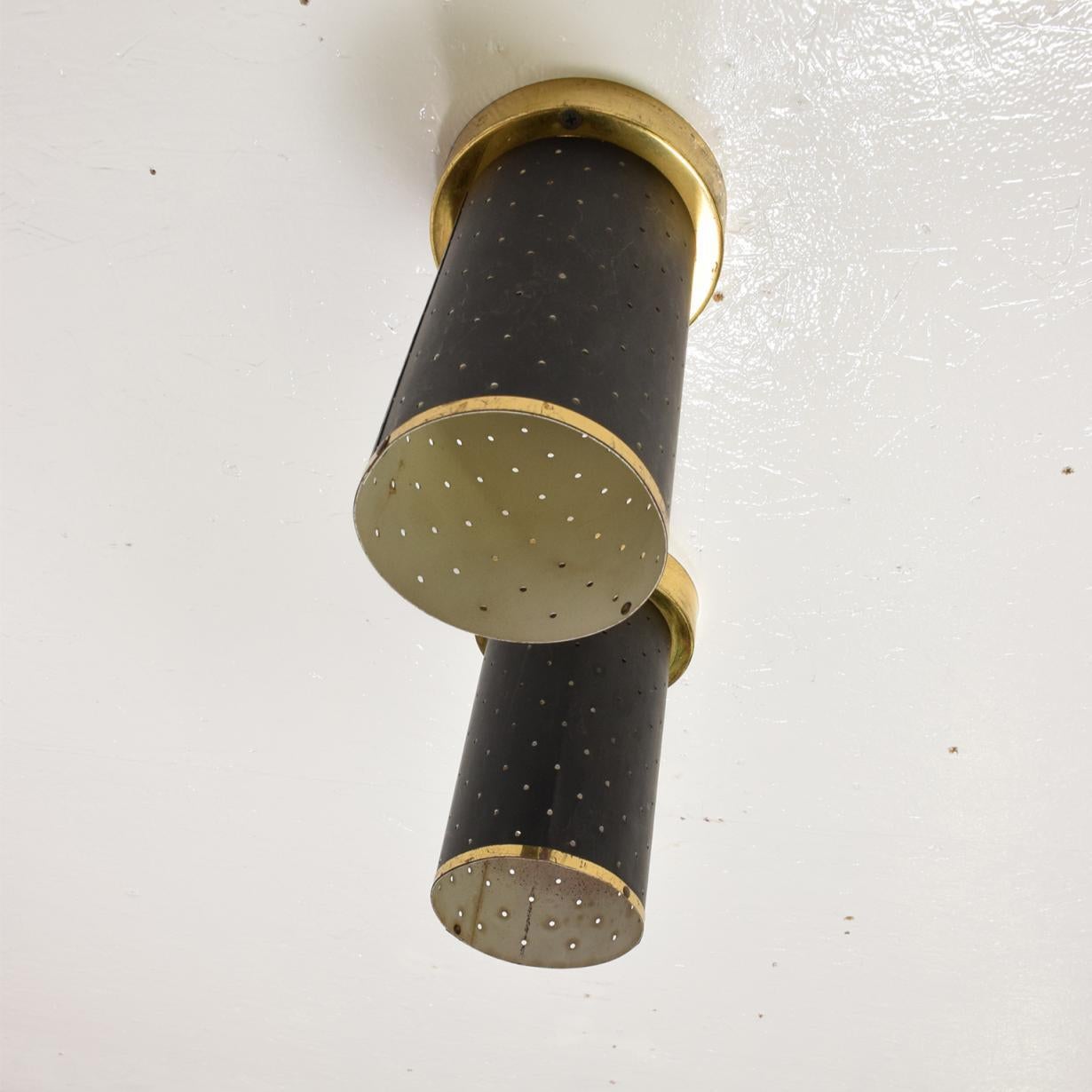 Mid-Century Modern Pair of Wall or Ceiling Sconces in Black & Brass, Lightolier In Good Condition In Chula Vista, CA