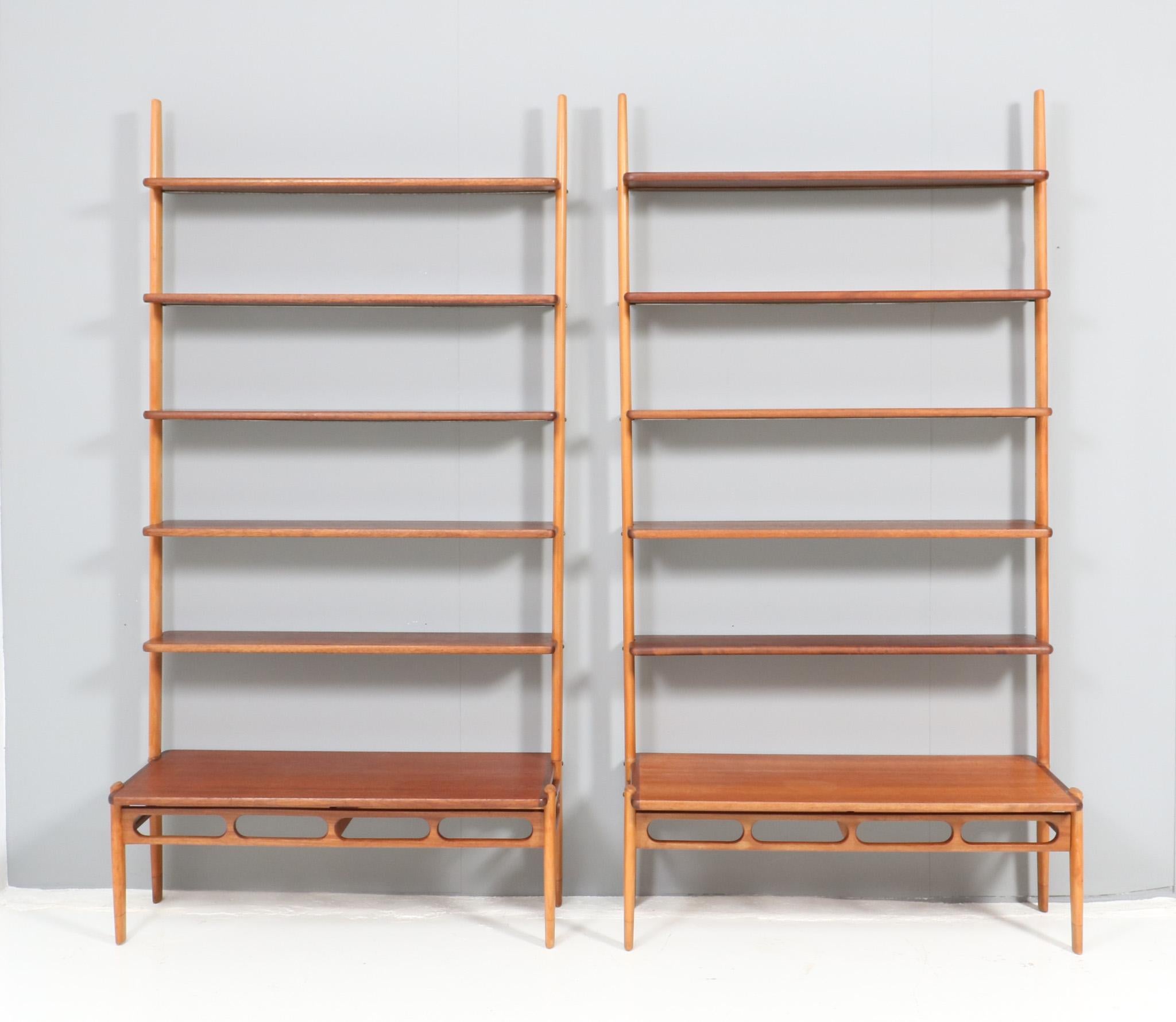 Dutch Mid-Century Modern Pair of Wall Units by William Watting for Scanflex, 1960s For Sale