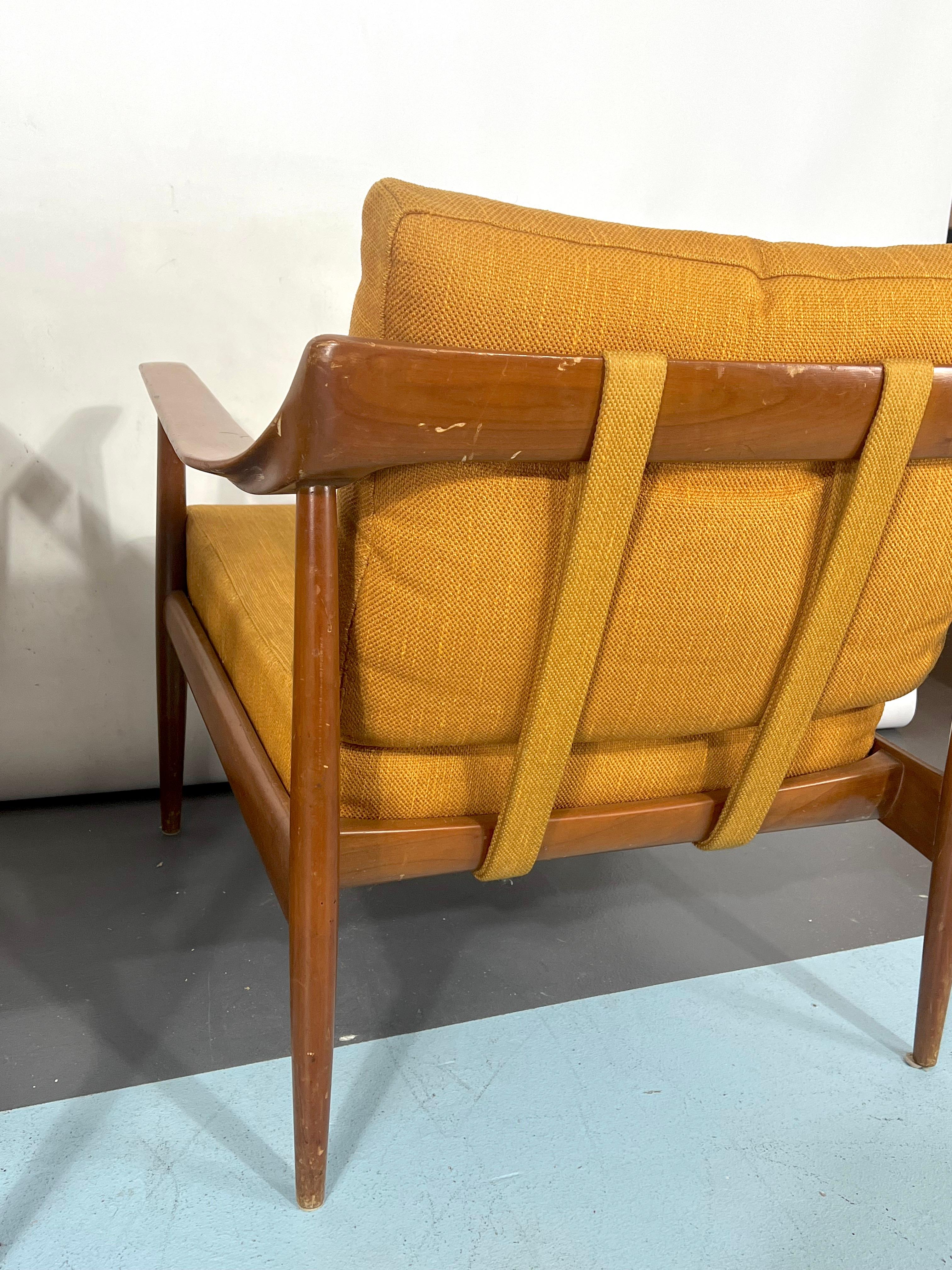 Mid-Century Modern Pair of Walter Knoll Armchairs Model 550 from 50s For Sale 5