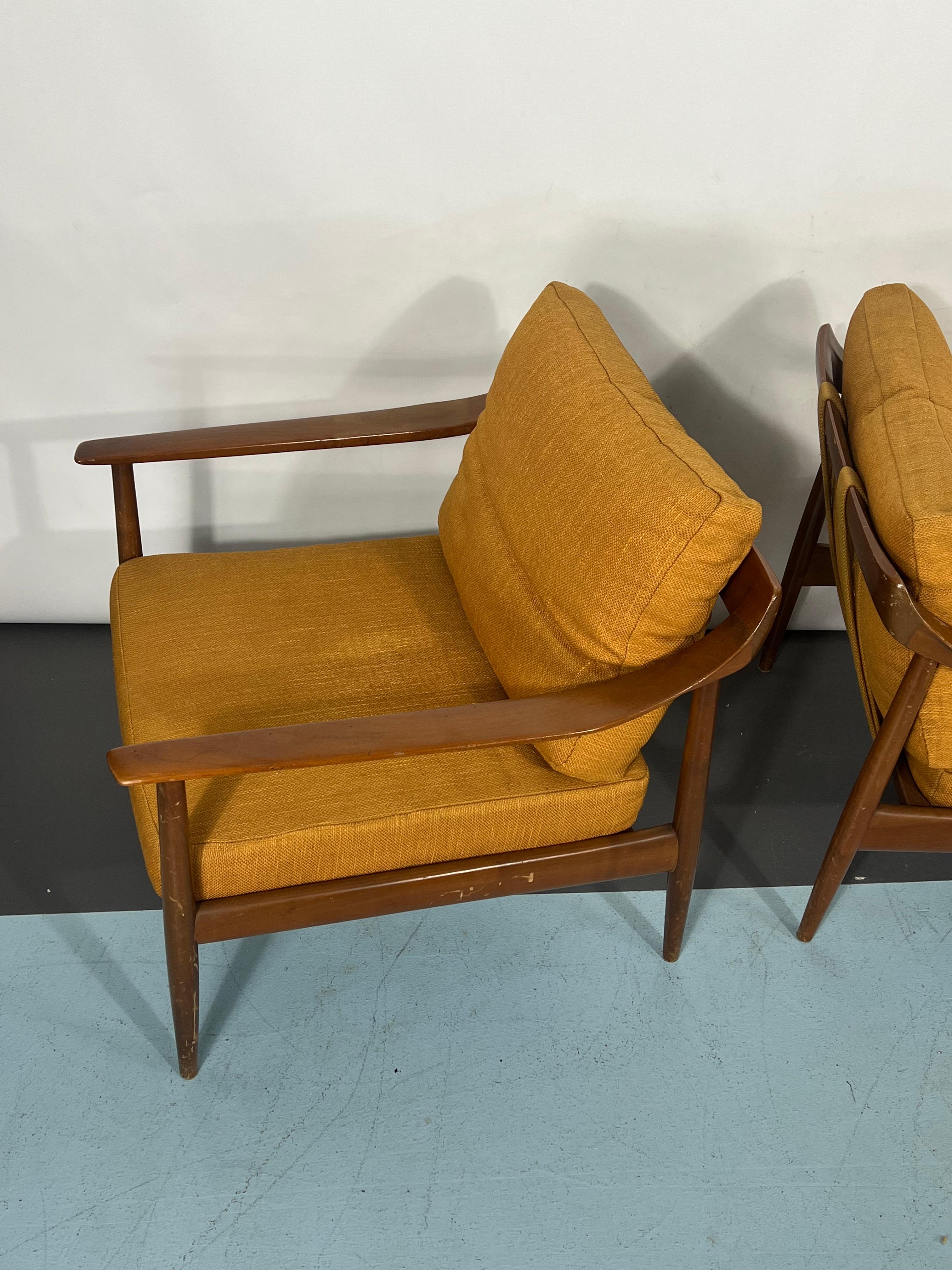 Mid-Century Modern Pair of Walter Knoll Armchairs Model 550 from 50s For Sale 3