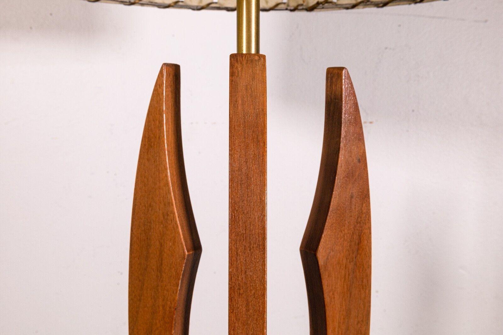 Mid-Century Modern Pair of Wood Sculptural Modeline Style Table Lamps 3