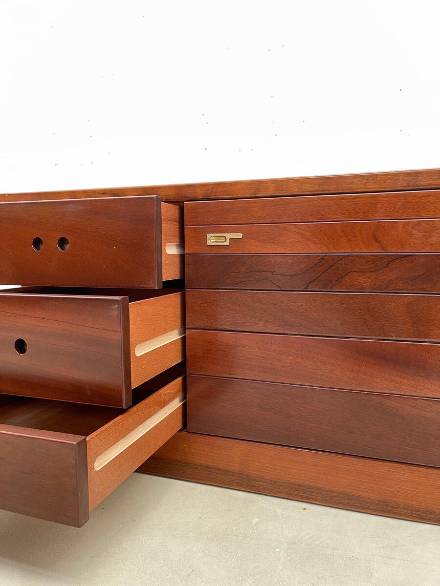 Mid-Century Modern Pair of Wooden Nightstands, Italy, 1970s For Sale 1