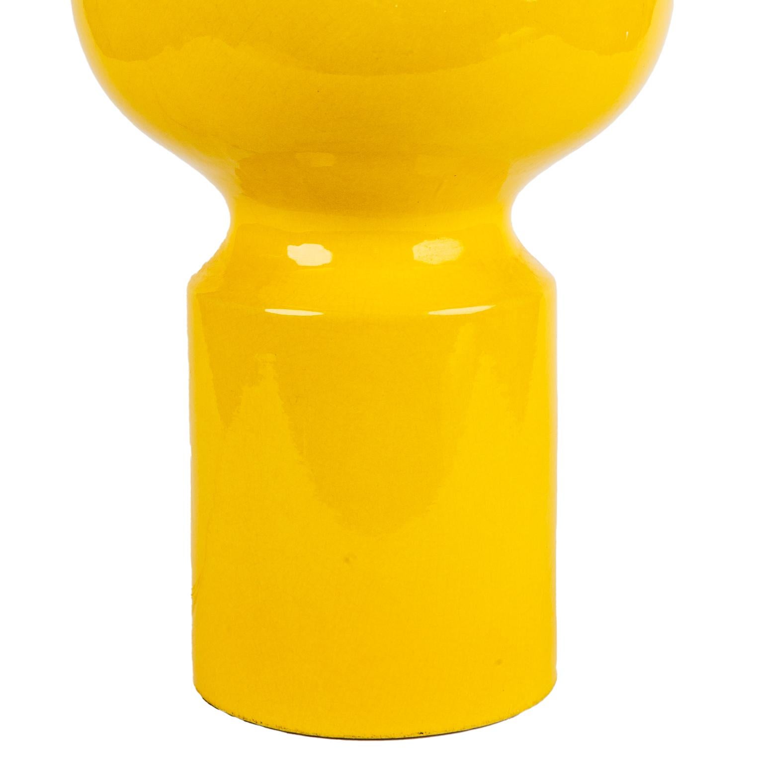 Glazed Mid Century Modern Pair of Yellow Ceramic Table Lamps, USA For Sale