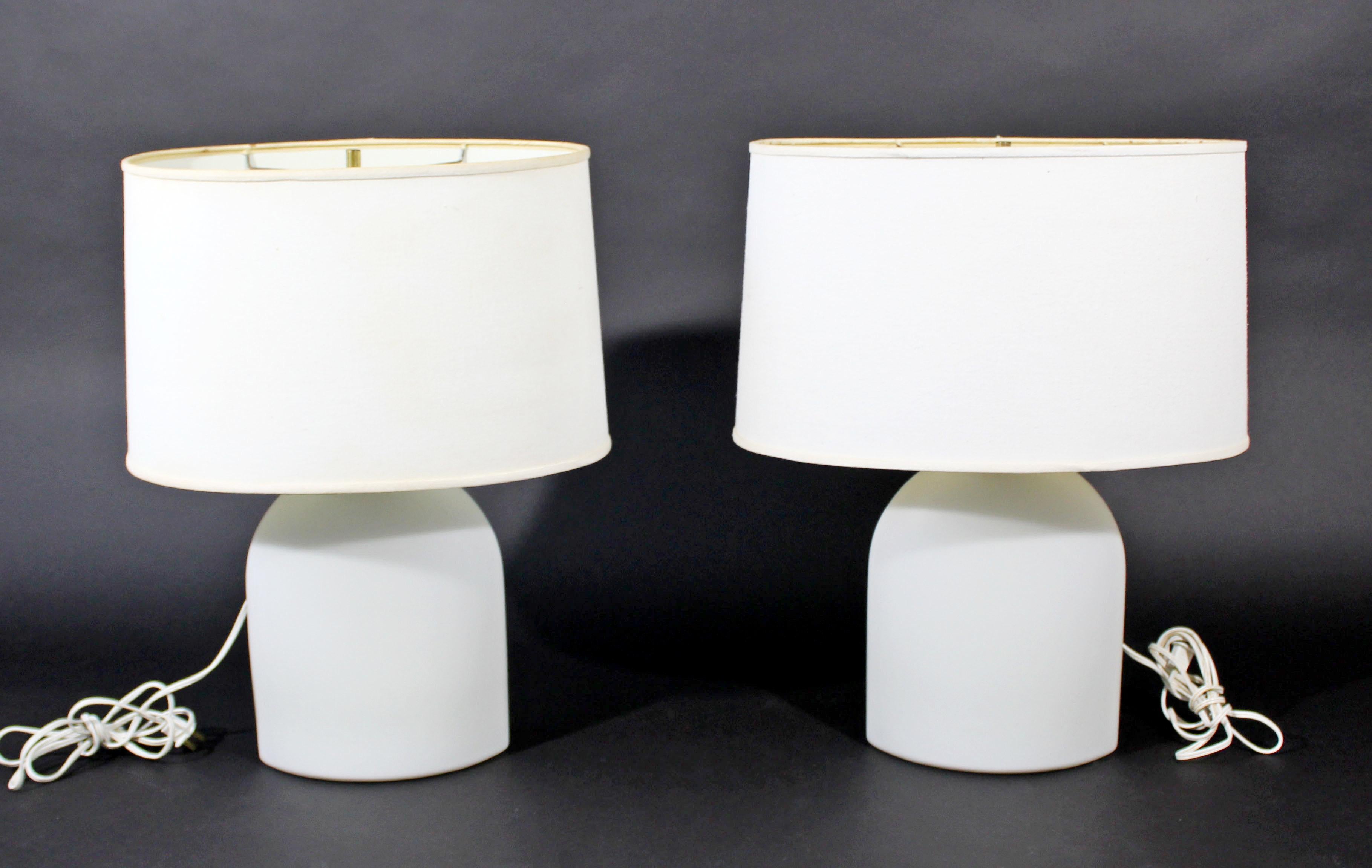American Mid-Century Modern Pair Peill & Putzler Koch Lowy White Glass Table Lamps, 1970s