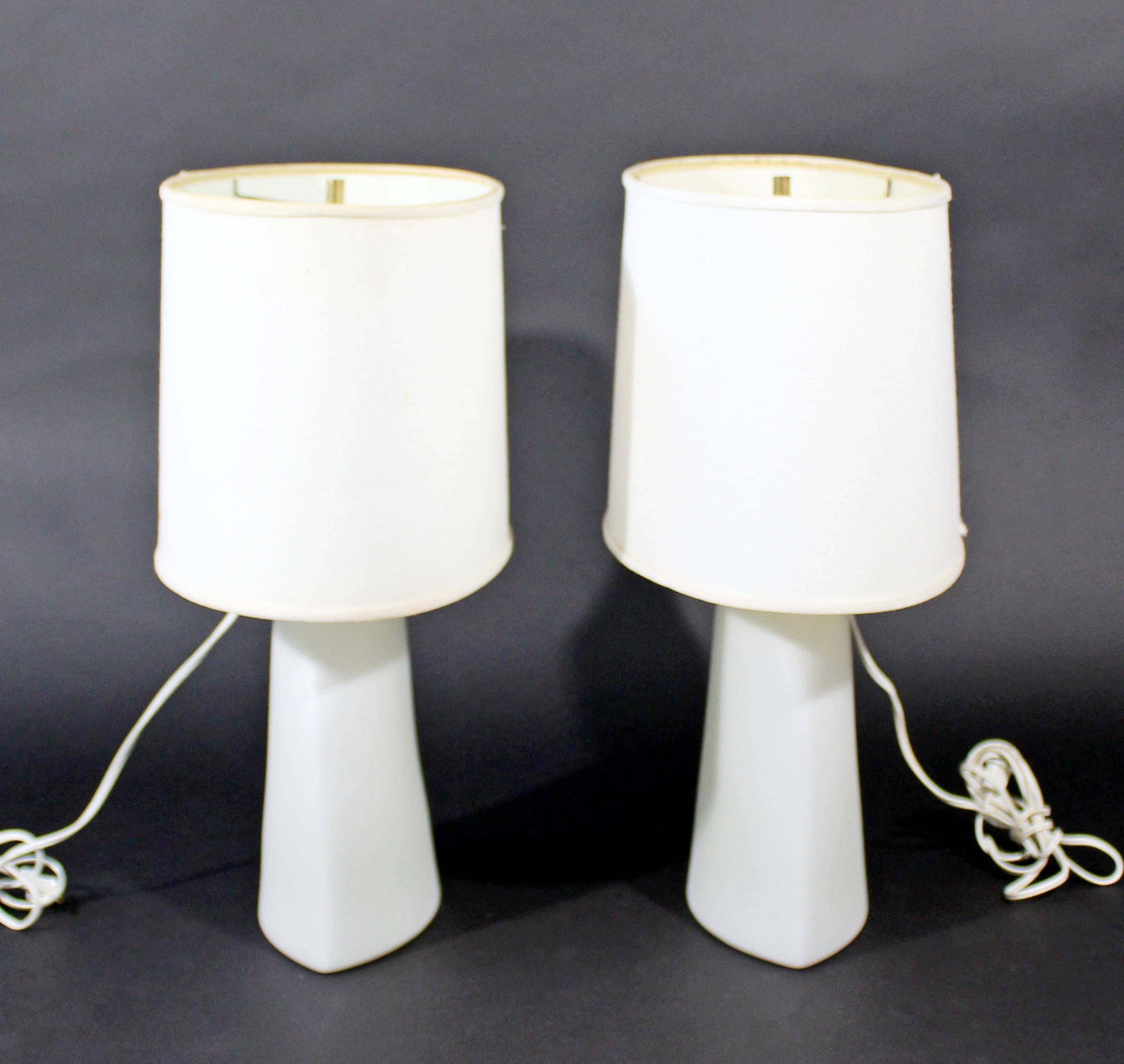 Mid-Century Modern Pair Peill & Putzler Koch Lowy White Glass Table Lamps, 1970s 1
