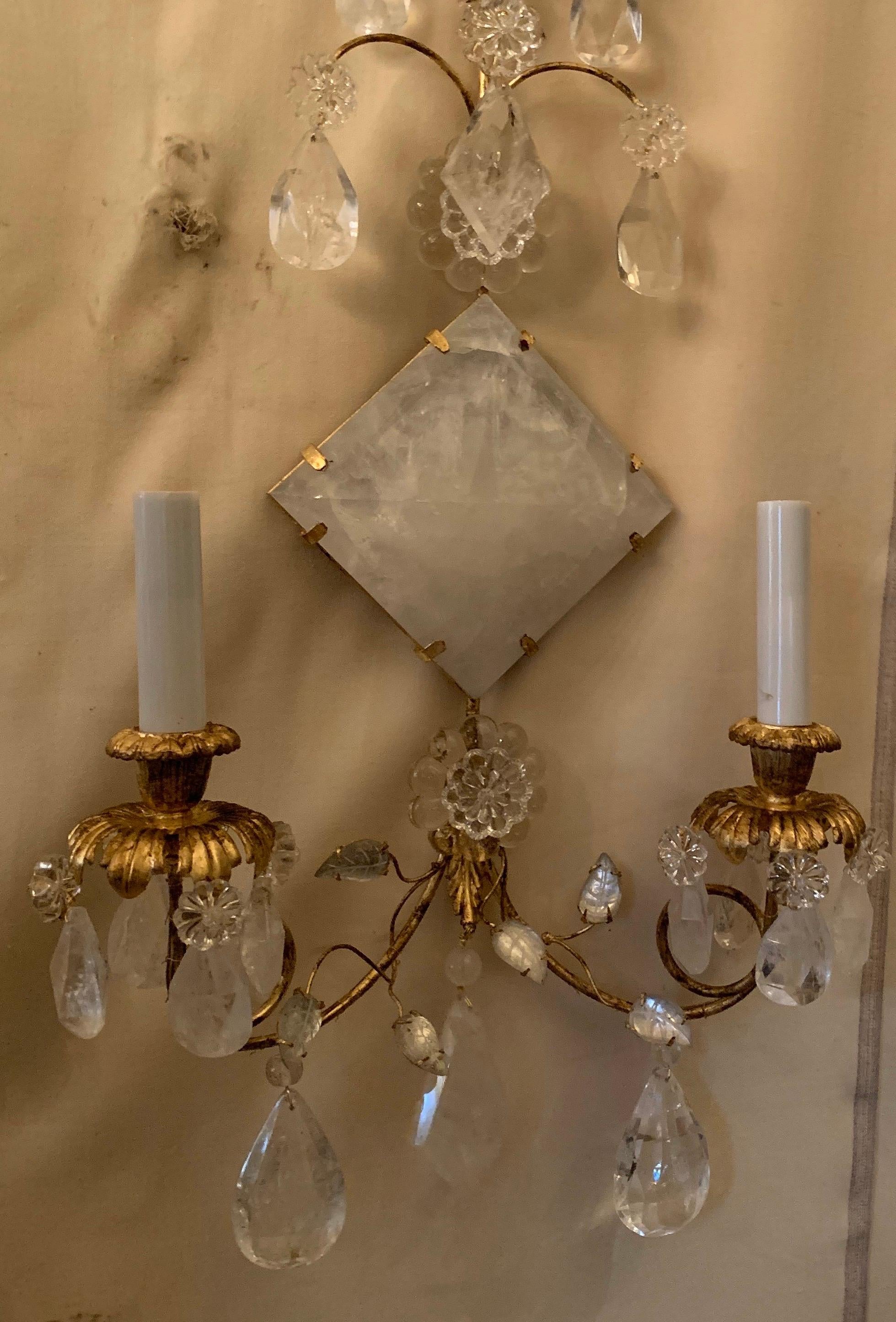 Mid-Century Modern Pair Transitional Gold Leaf Rock Crystal Diamond Wall Sconces In Good Condition In Roslyn, NY