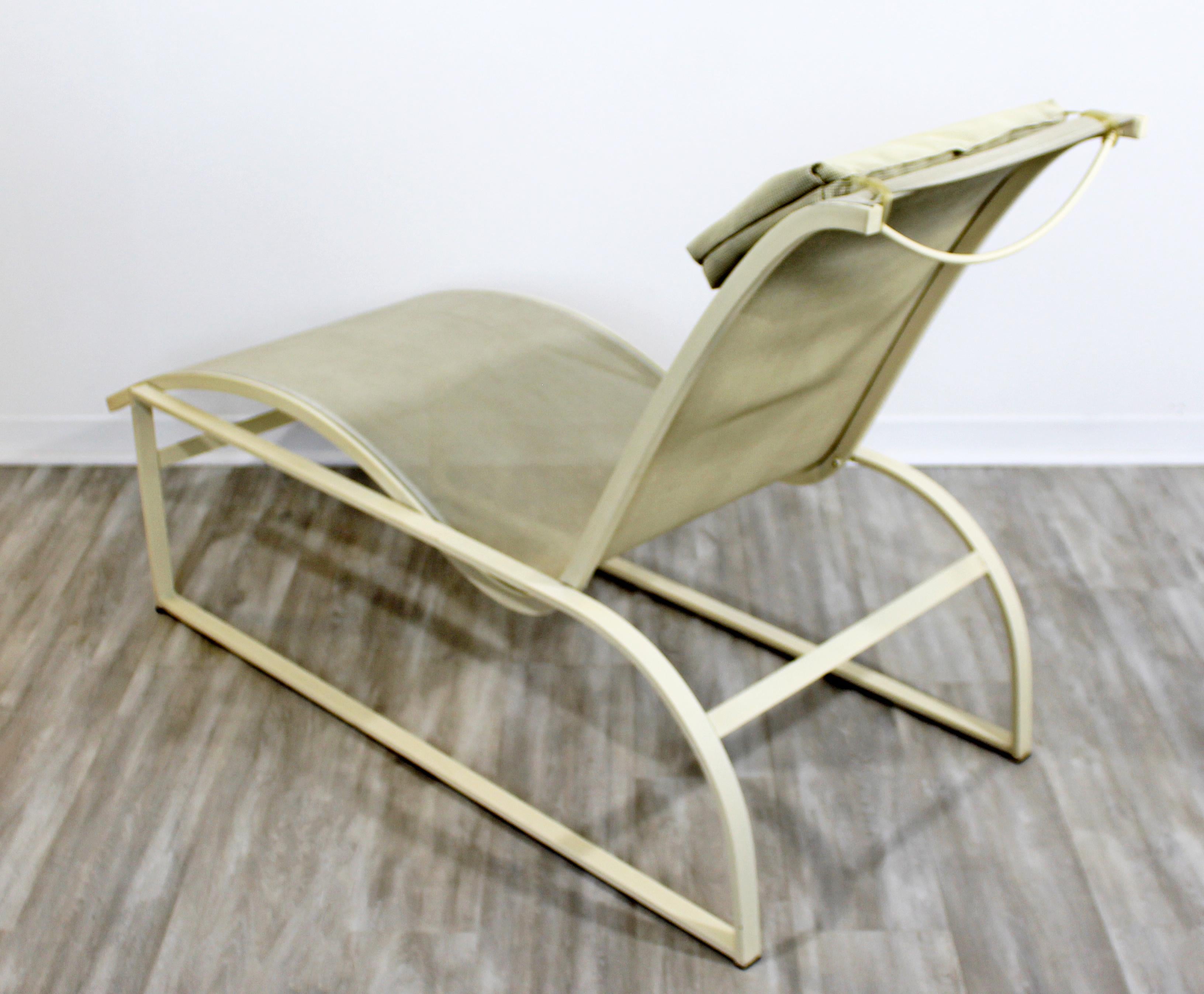 Mid-Century Modern Pair of Woodard Margarita Patio Chaise Lounge Chairs & Table 4