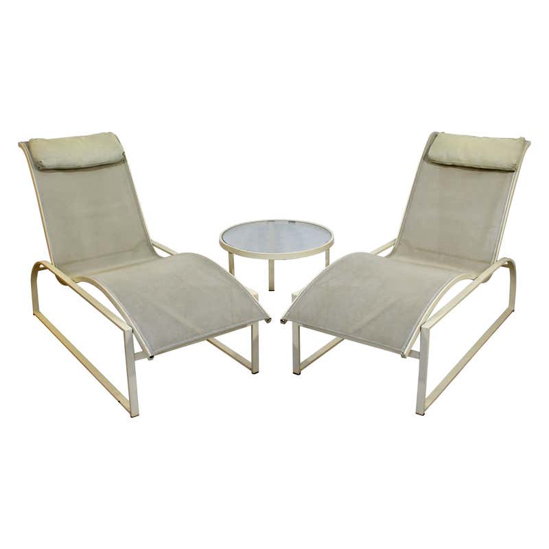 Mid-Century Modern Pair of Woodard Margarita Patio Chaise Lounge Chairs ...