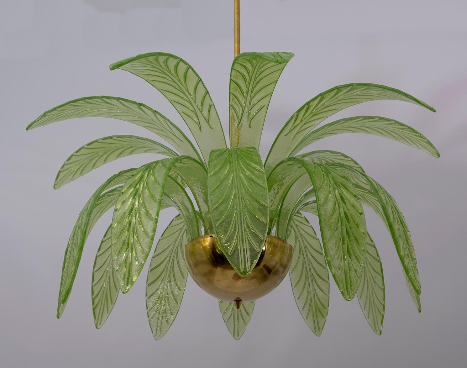 Late 20th Century Mid-Century Modern Palm Leaves Chandelier Murano Glass and Brass, 1970s