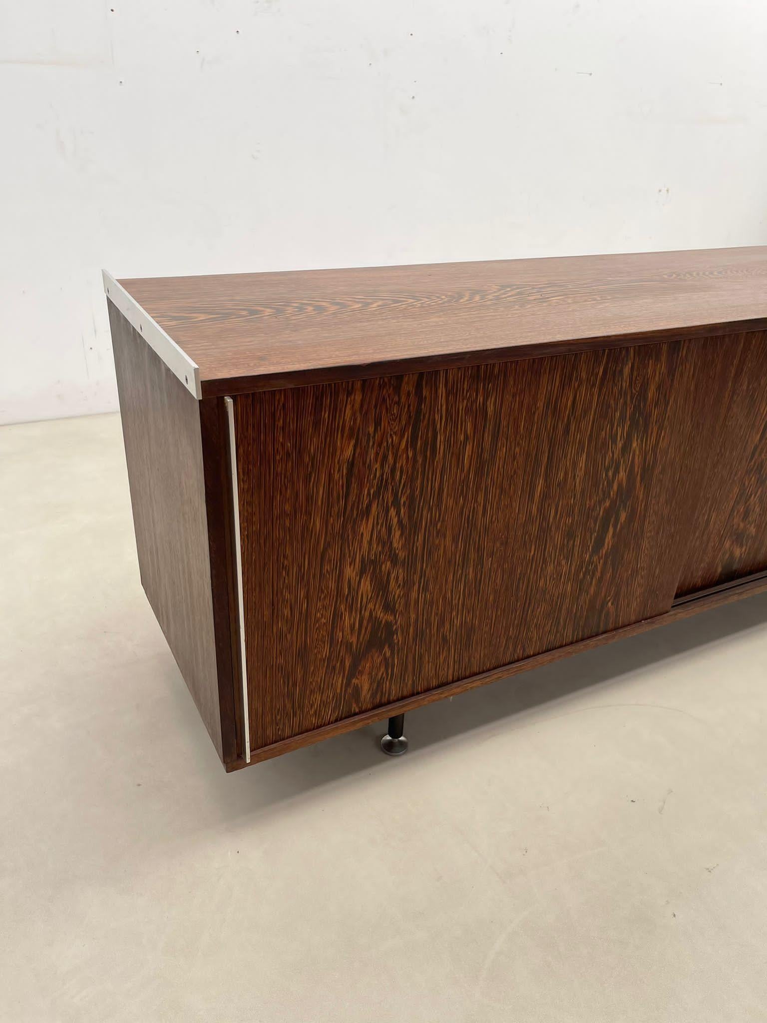 Mid-Century Modern Palm Wood Sideboard, 1970s In Good Condition For Sale In Brussels, BE