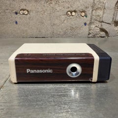 Sacapuntas a pilas Panasonic Kp-2a Mid Century Modern