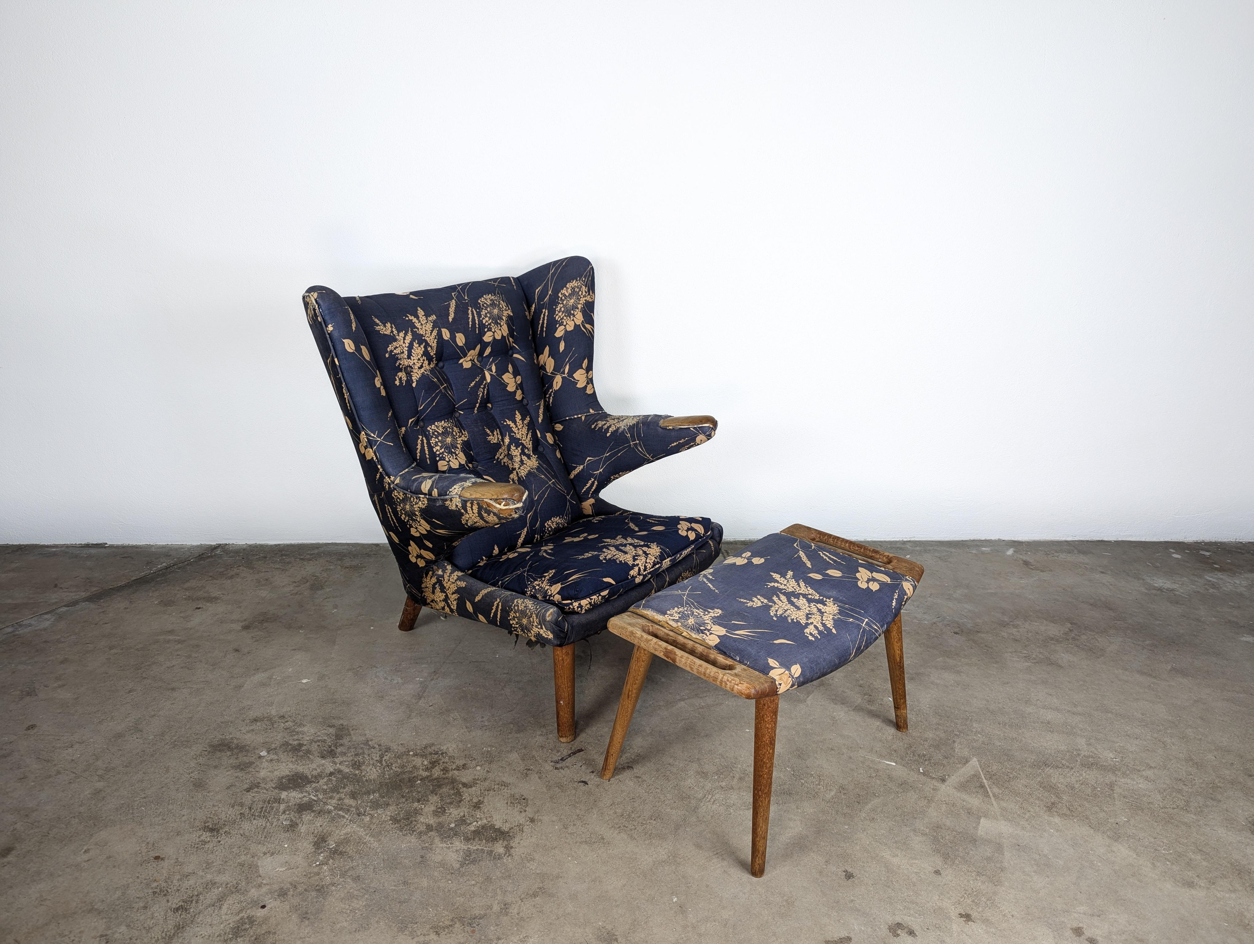 Mid-20th Century Mid Century Modern Papa Bear Lounge Chair & Ottoman by Hans Wegner, c1950s
