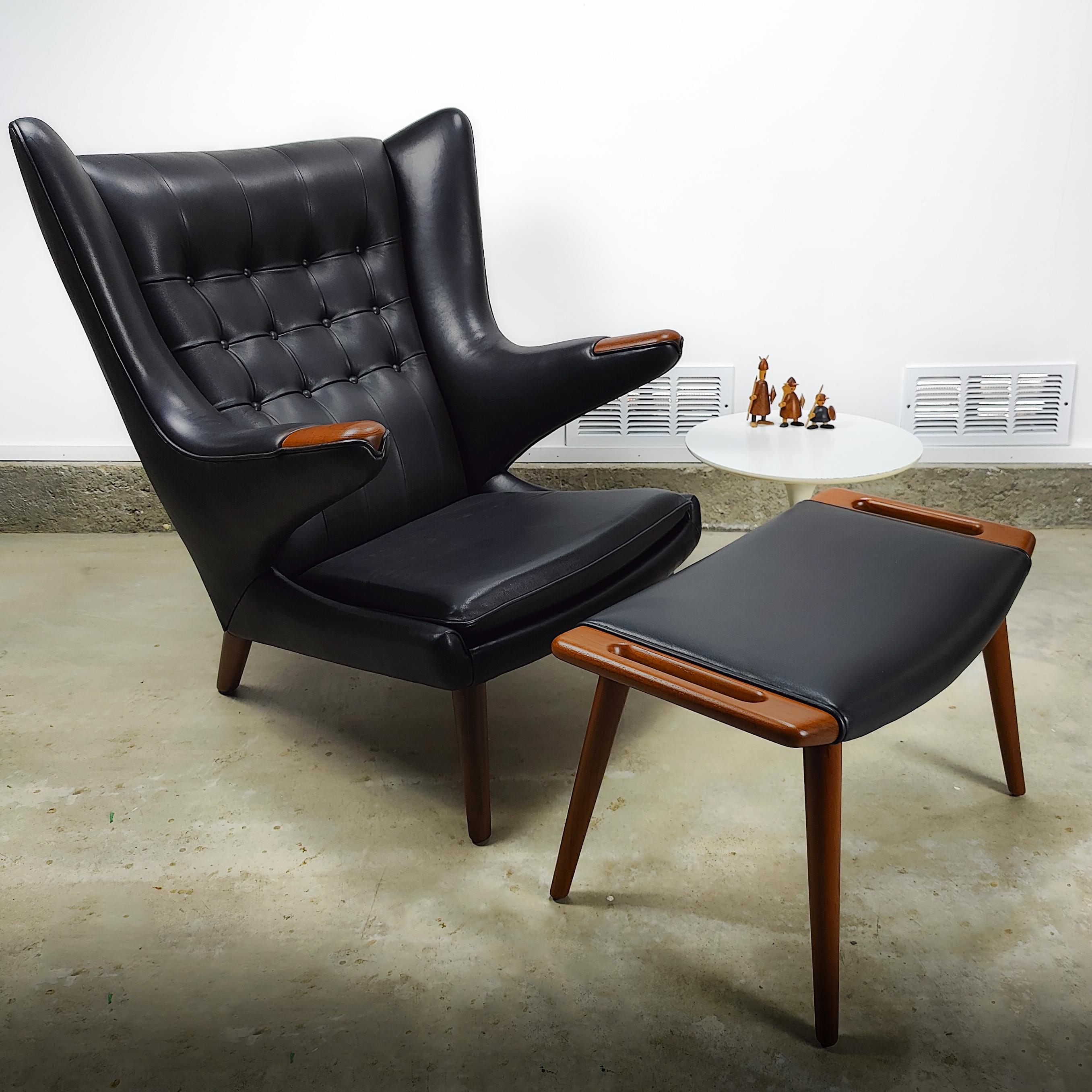 Mid Century Modern Papa Bear Lounge Chair & Ottoman by Hans Wegner, c1950s For Sale 2