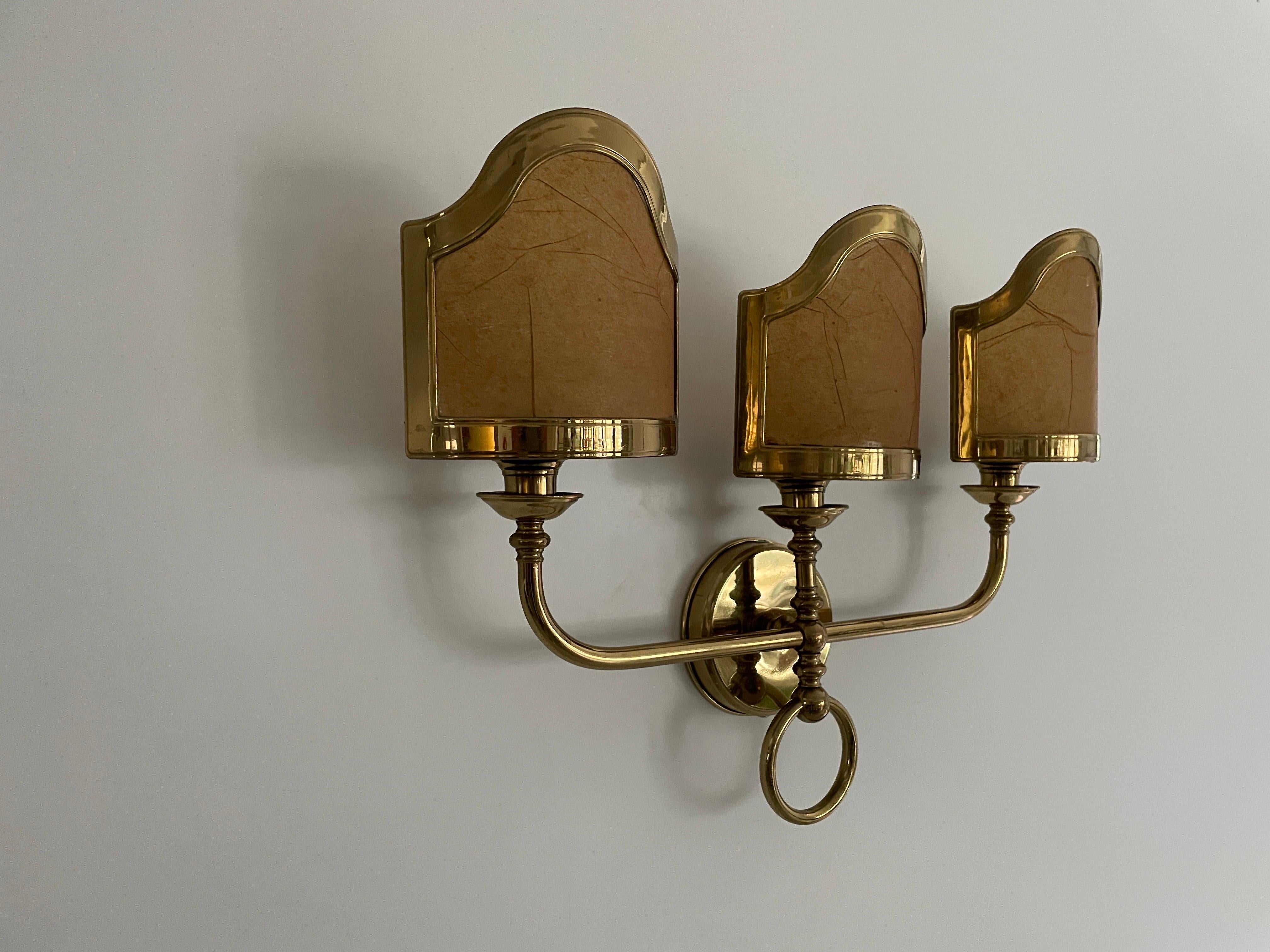 Mid-century Modern Paper and Brass 3-head Sconce, 1960s, Italy

3 available

Lampshade is in very good vintage condition.

This lamp works with 3x E14 light bulbs. 
Wired and suitable to use with 220V and 110V for all