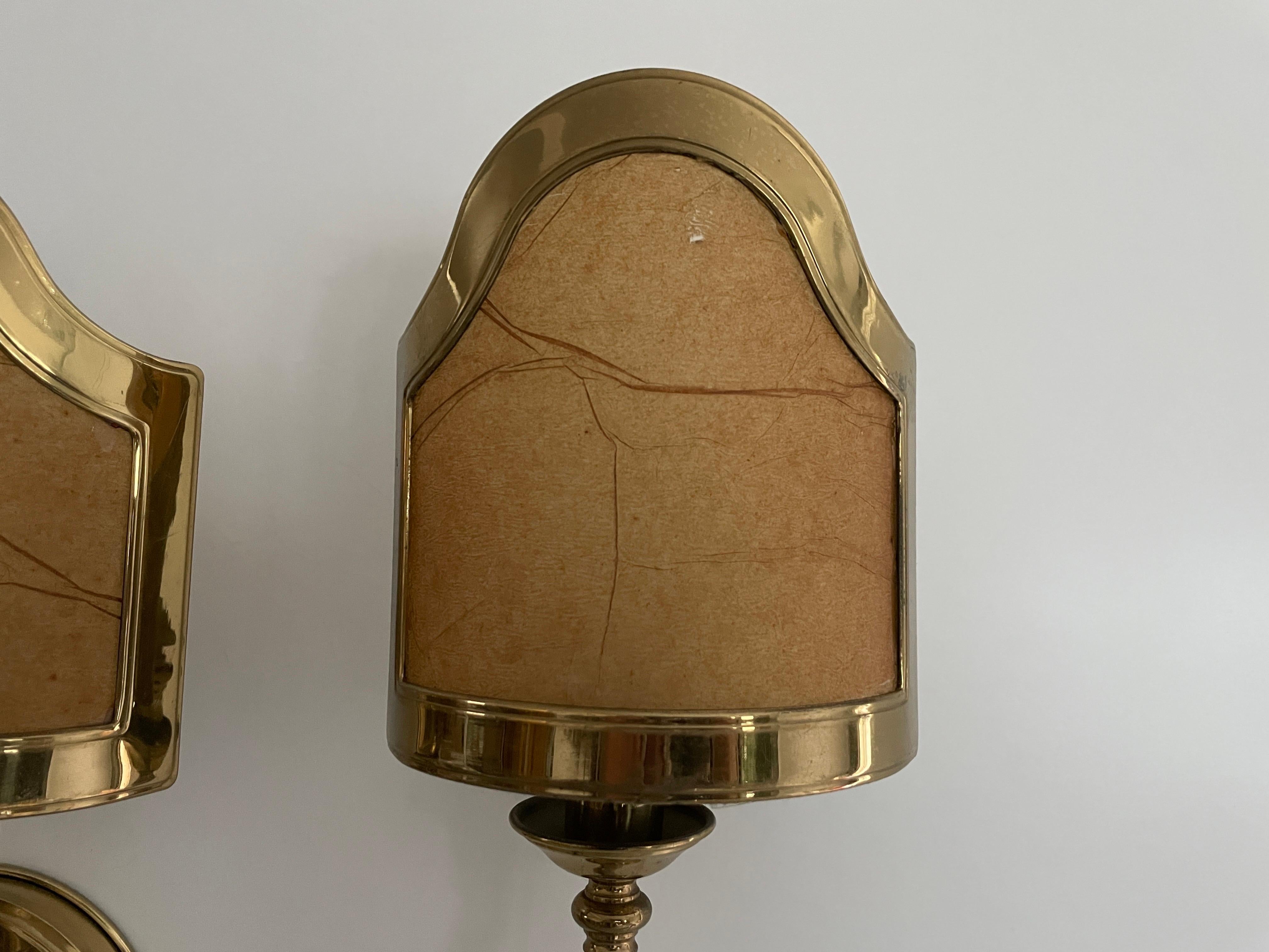 Mid-20th Century Mid-century Modern Paper and Brass 3-head Sconce, 1960s, Italy