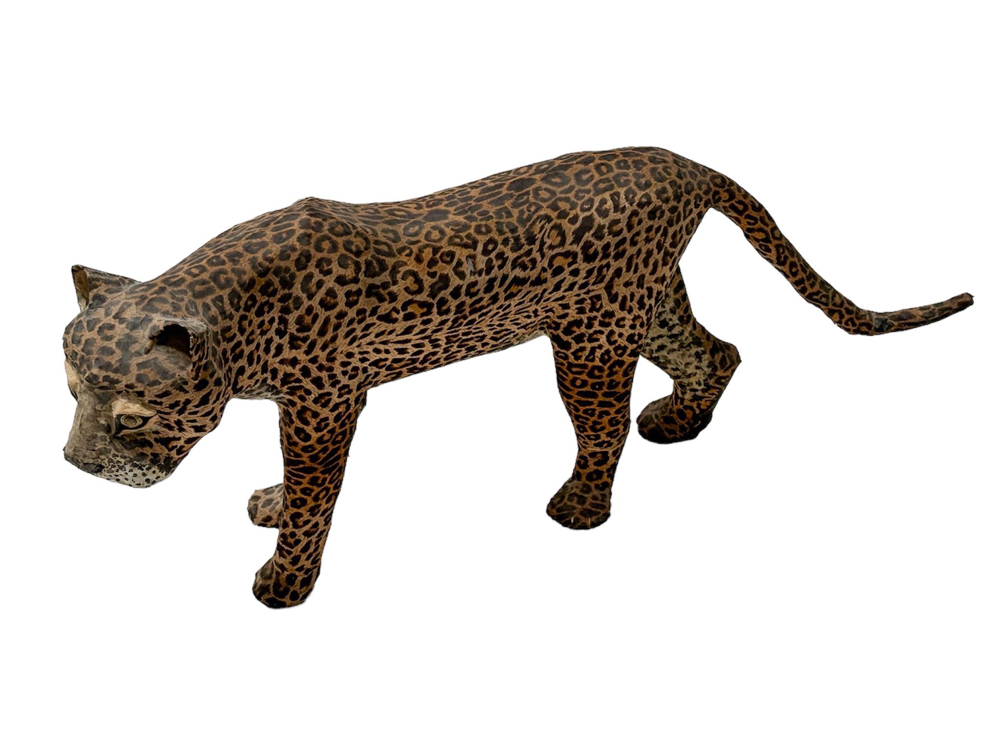 Moderne Papier- Machee-Skulptur eines Leoparden aus der Mitte des Jahrhunderts von Bert van Oers, 1980 im Angebot 10